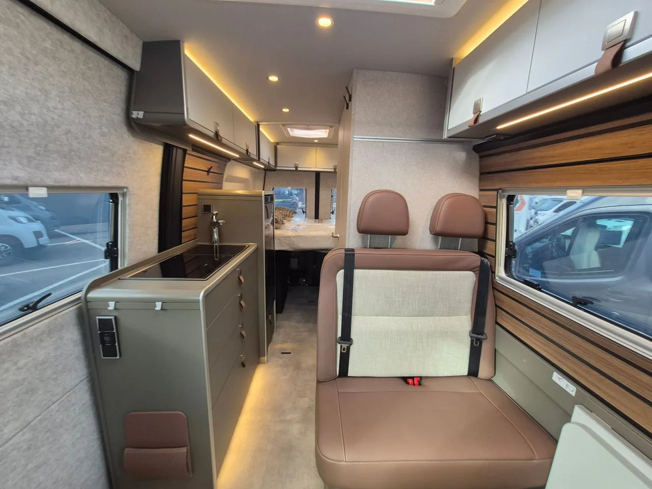 Fourgon aménagé - Hymer Camper Vans - Grand Canyon S 600 - 2026