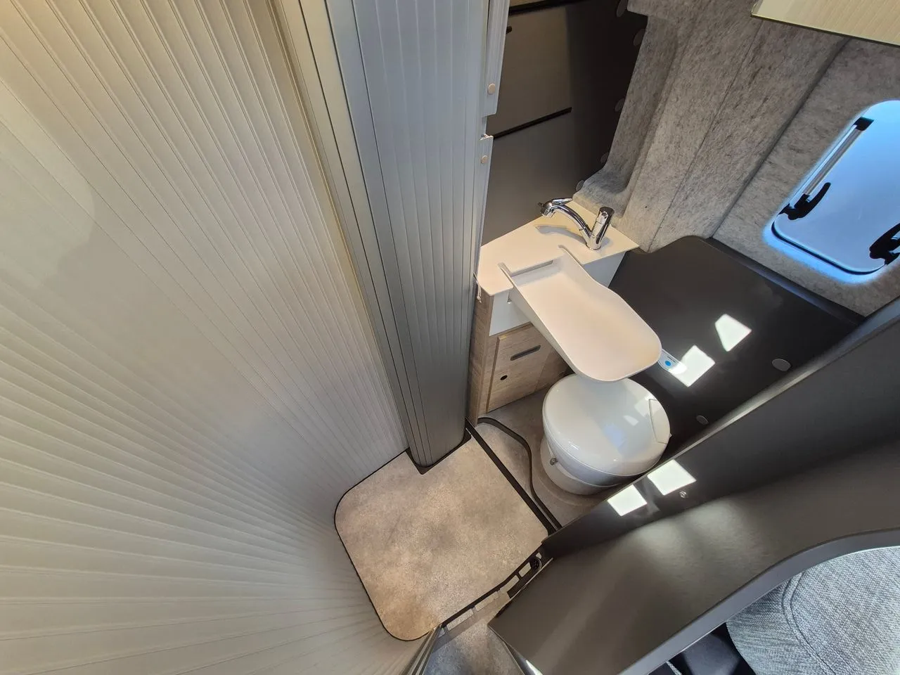 Fourgon aménagé - Dethleffs - Globetrail 600 DR Performance - 2026