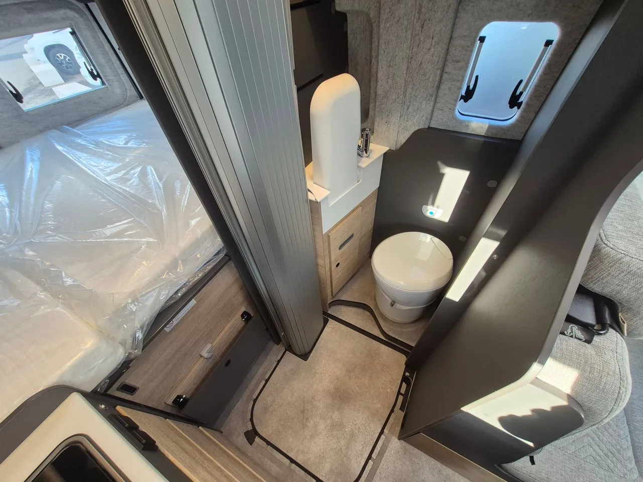 Fourgon aménagé - Dethleffs - Globetrail 600 DR Performance - 2026