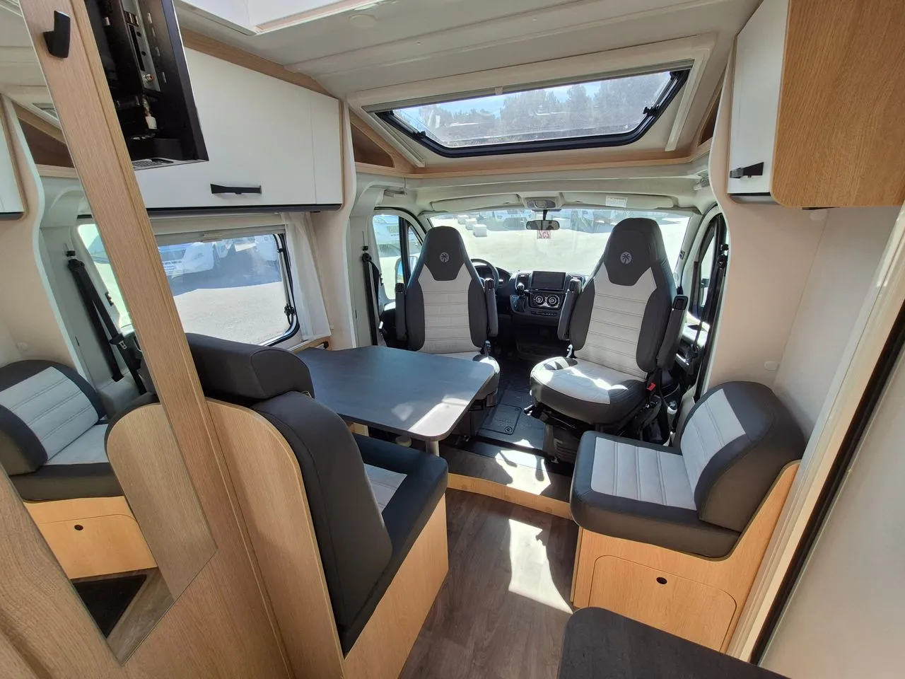 Camping-car - Sunlight - V 60 Adventure - 2026