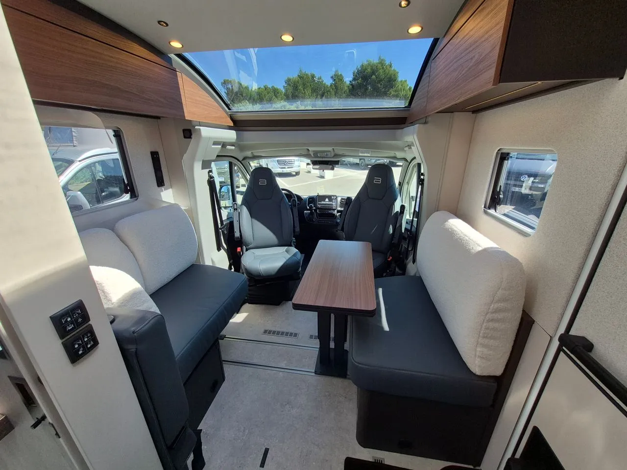 Camping-car - Burstner - Signature SFT 7.0 - 2026