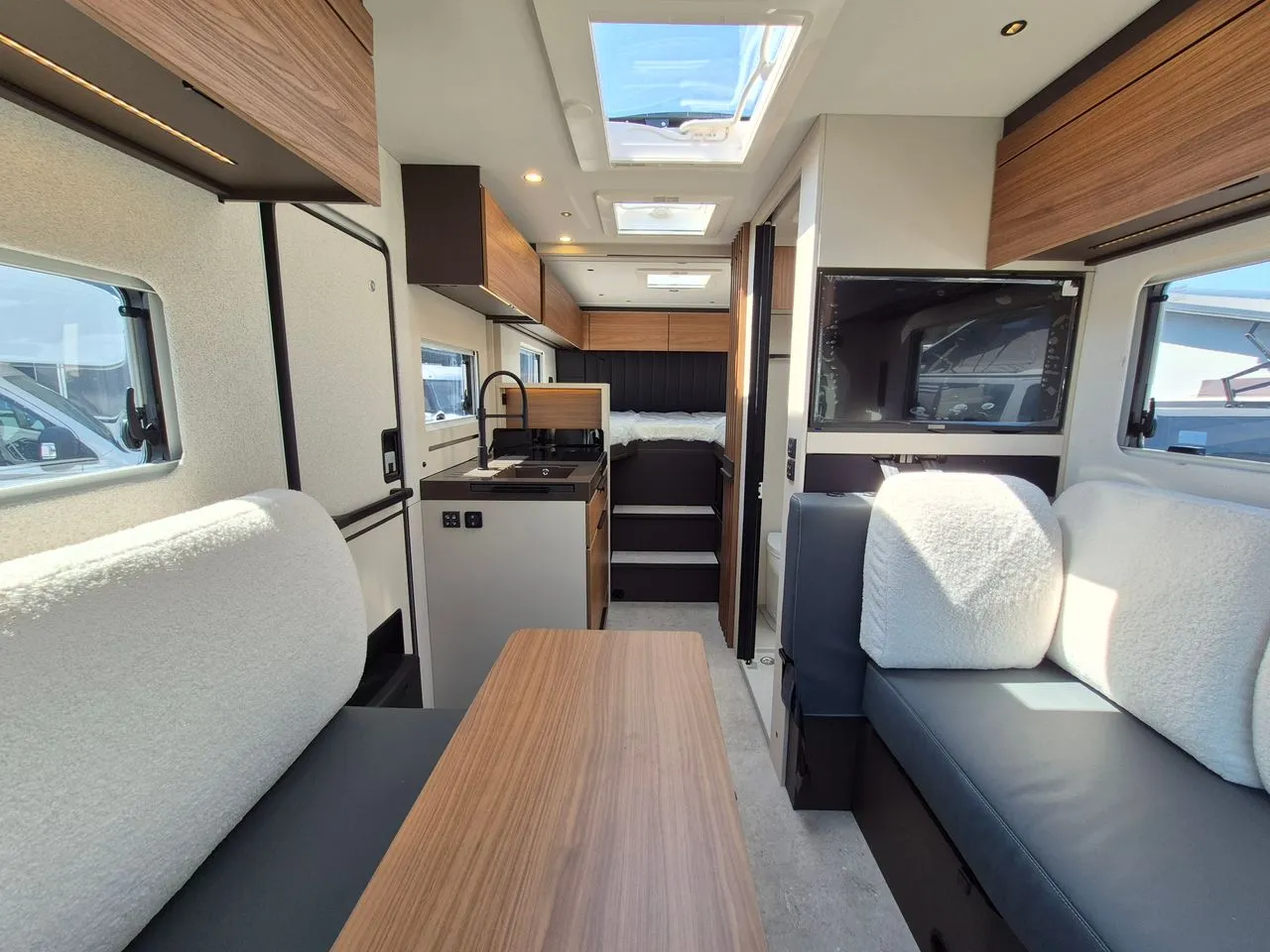 Camping-car - Burstner - Signature SFT 7.0 - 2026