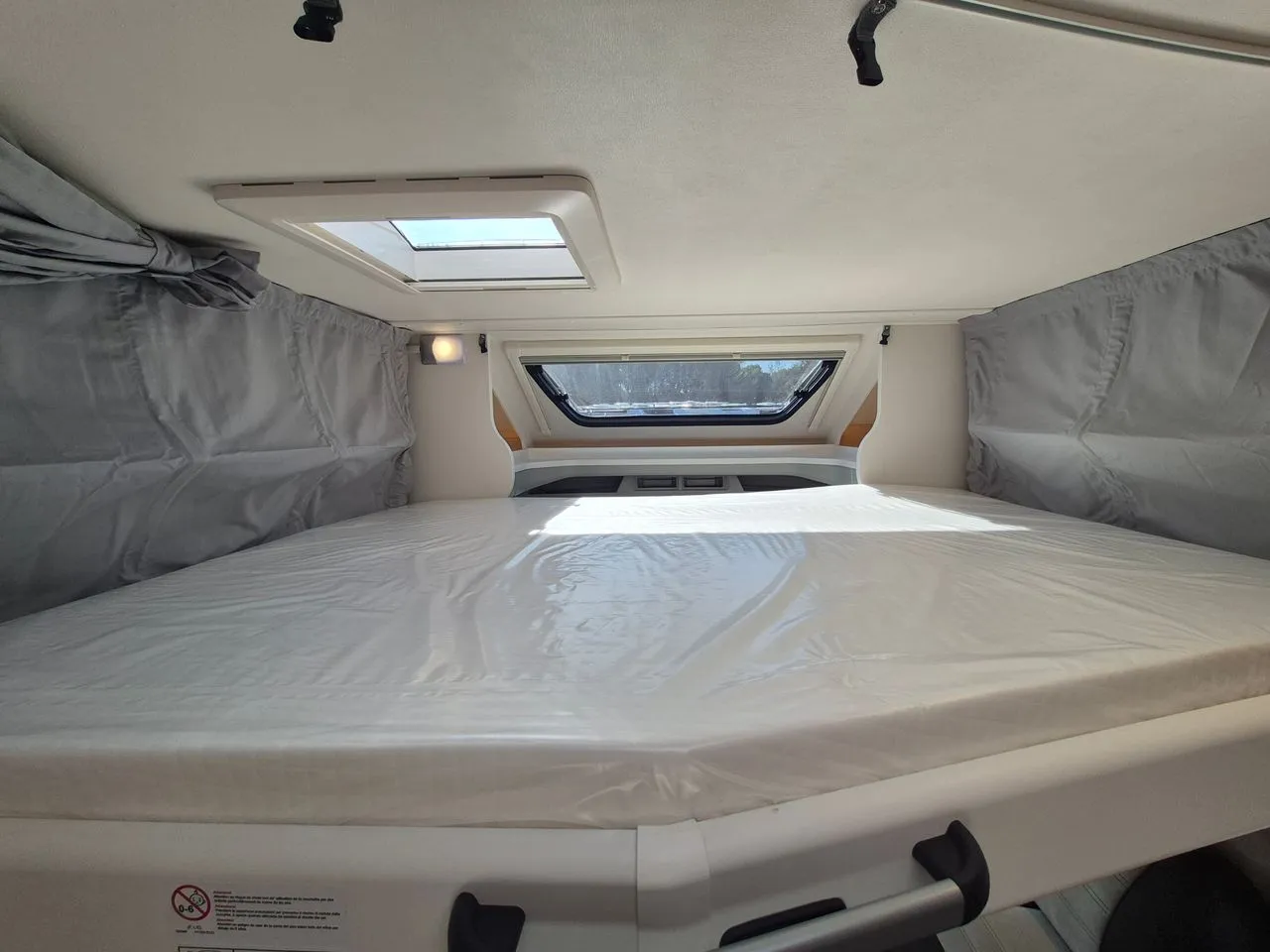 Camping-car - Sunlight - UNLTD T 7433 S - 2027