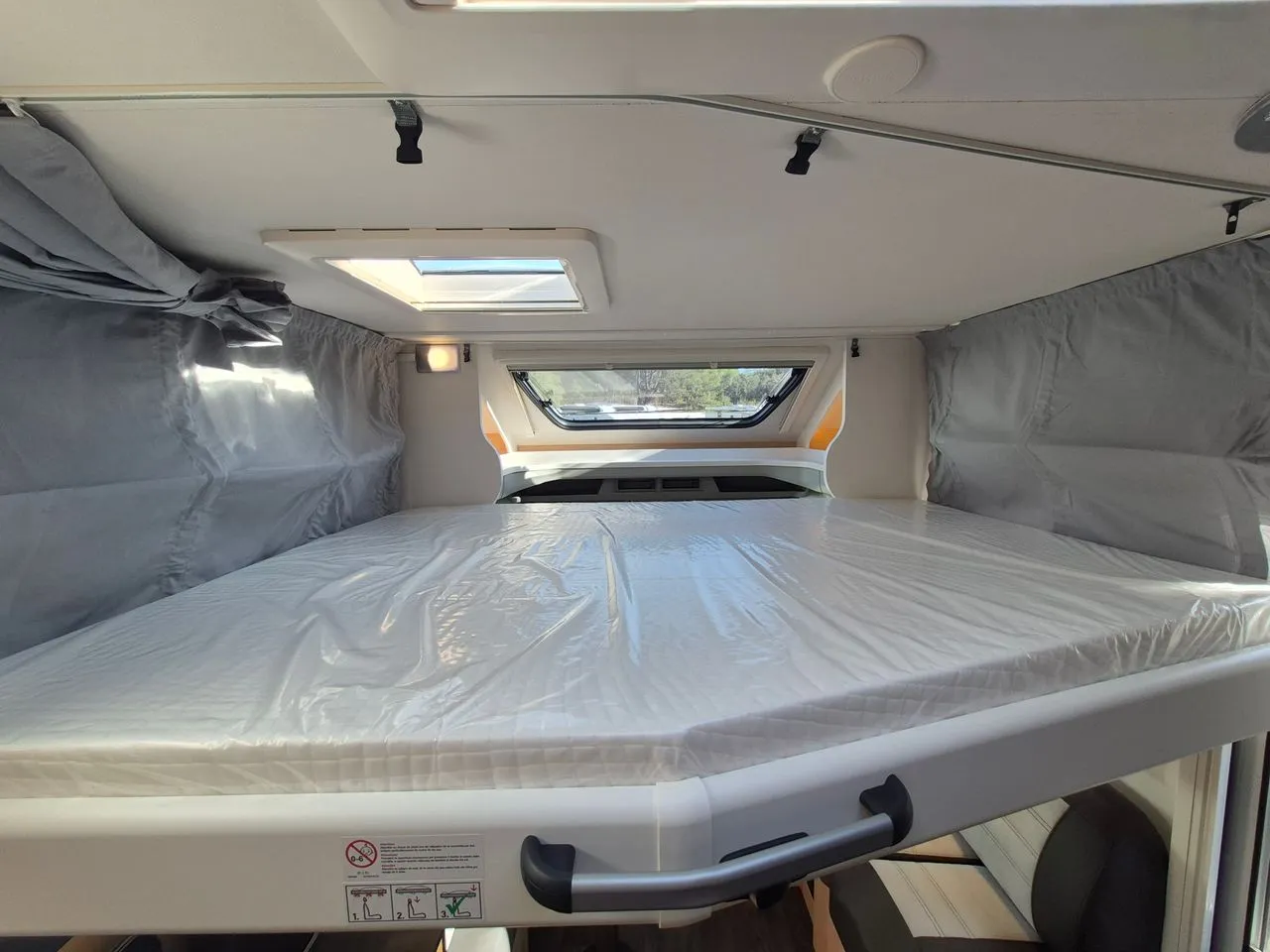 Camping-car - Sunlight - UNLTD T 7433 Q - 2027