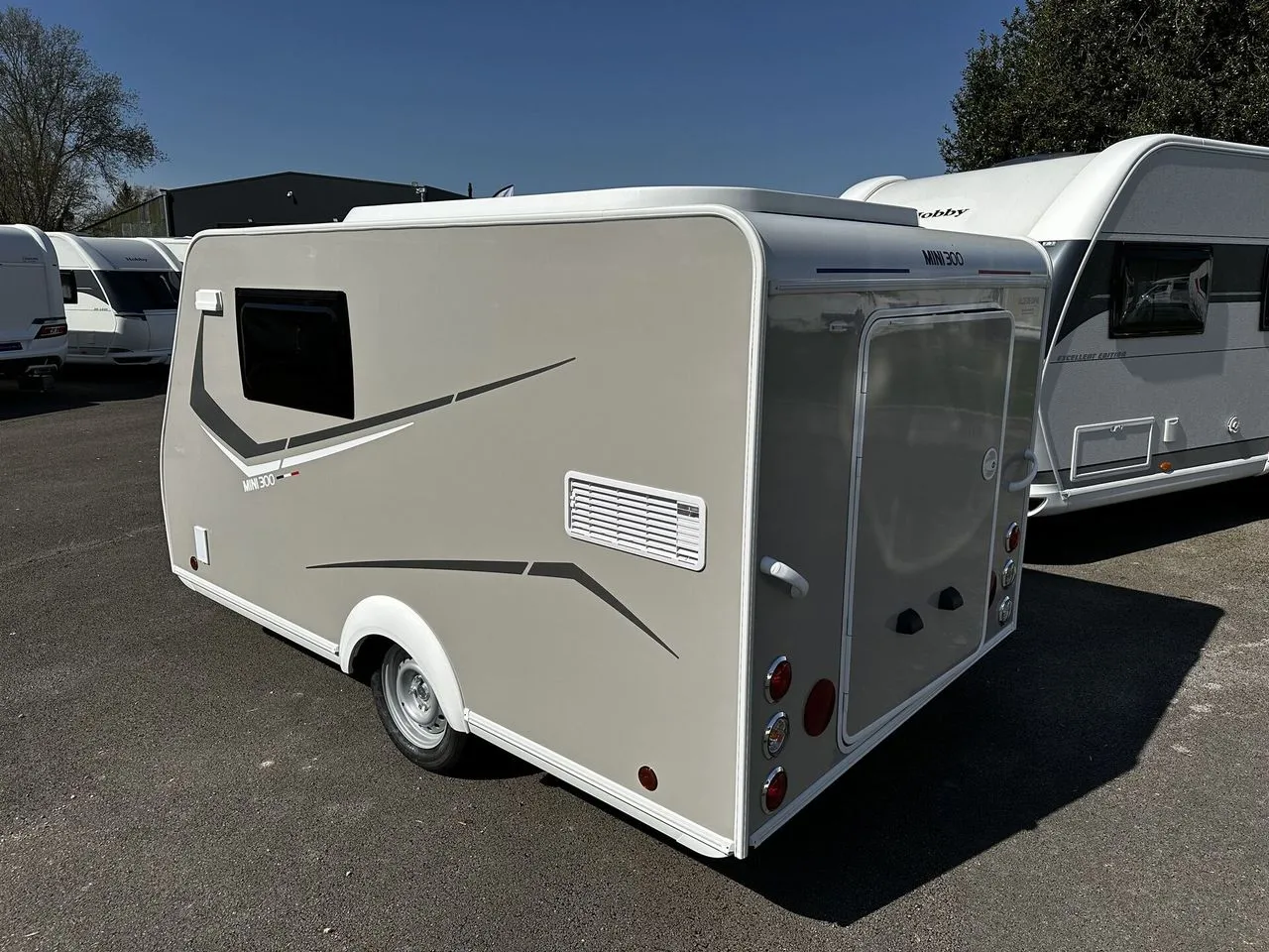 Caravane - Silver - 300 - 2023