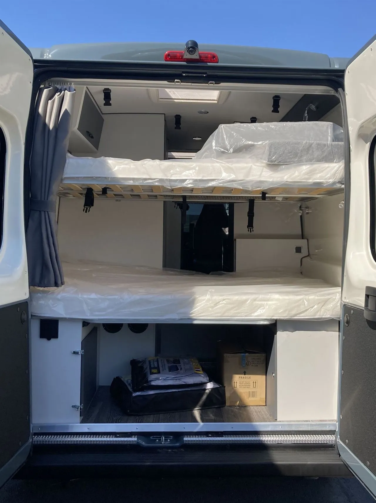 Fourgon aménagé - Font Vendôme - LEADER VAN DUO BOITE AUTO - 2023