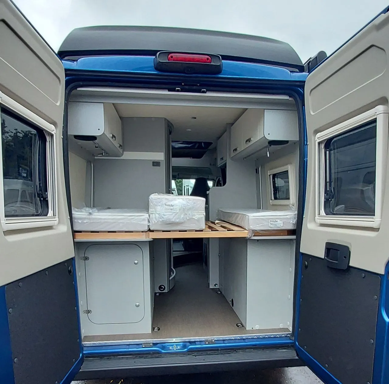 Fourgon aménagé - Hymer Camper Vans - FREE 540 BLUE EVOLUTION - 2024