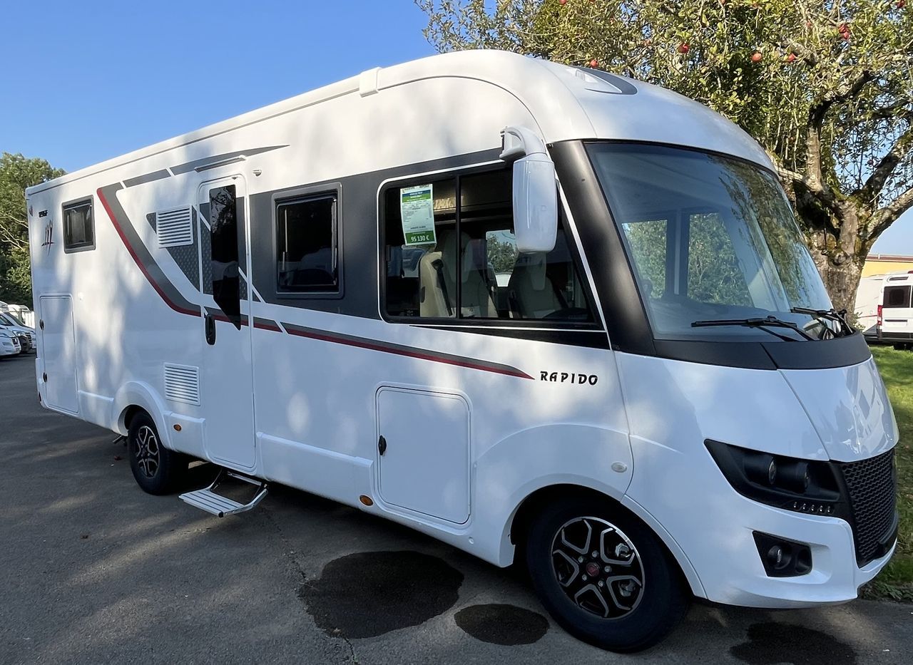 Camping-car RAPIDO 896 F