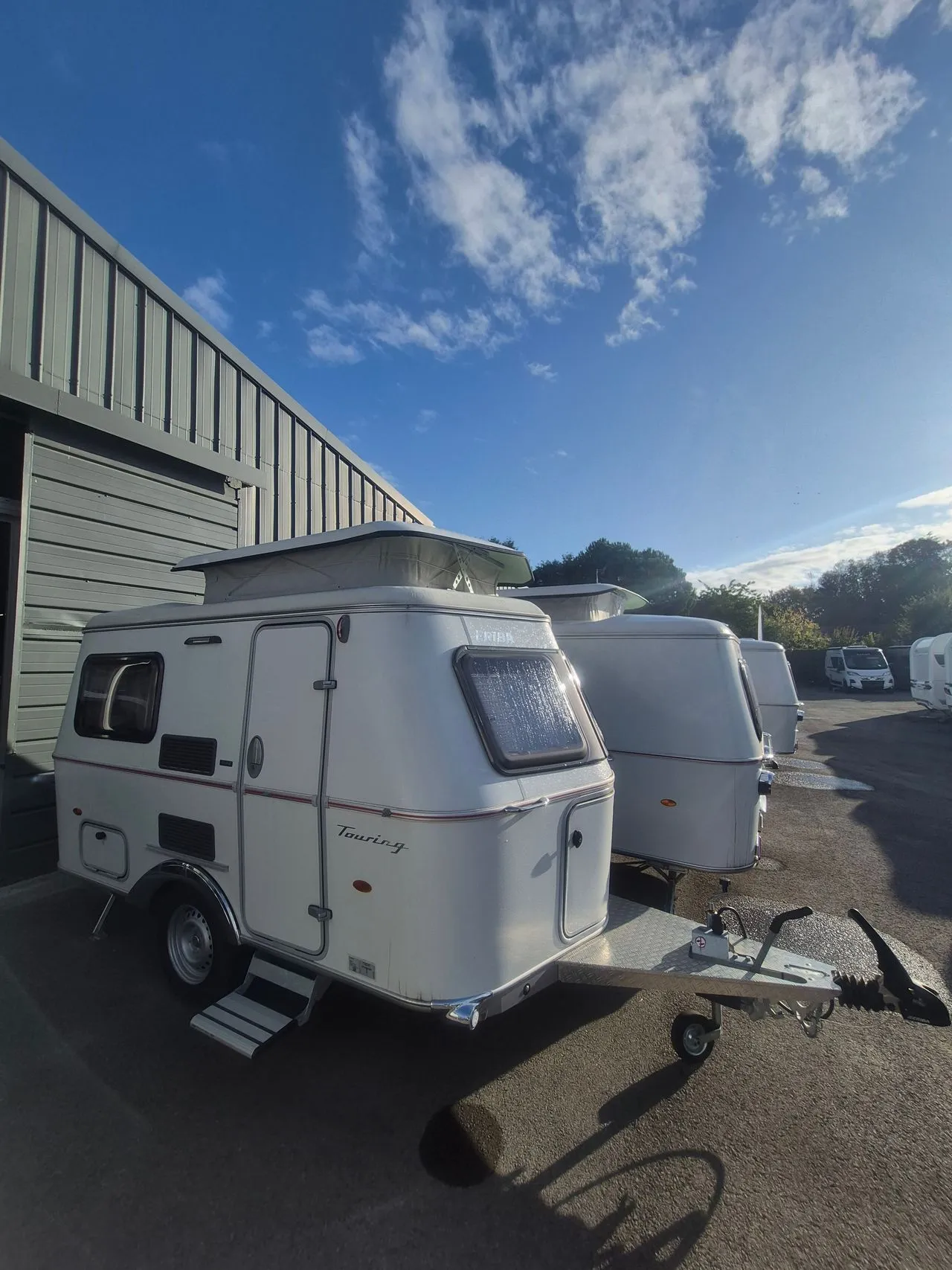 TOURING 320