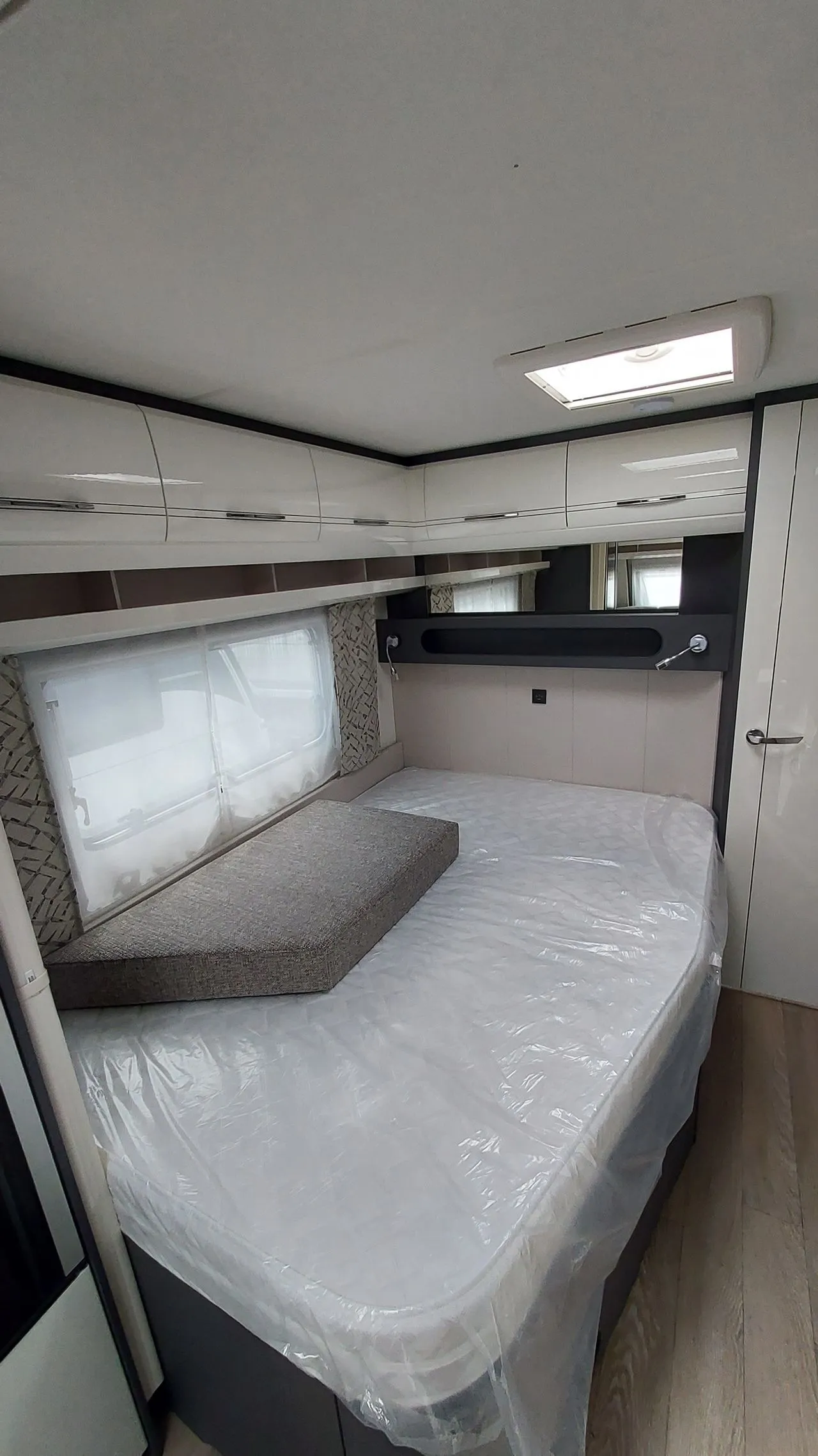 Caravane - Hobby - 560 WFU Excellent - 2024