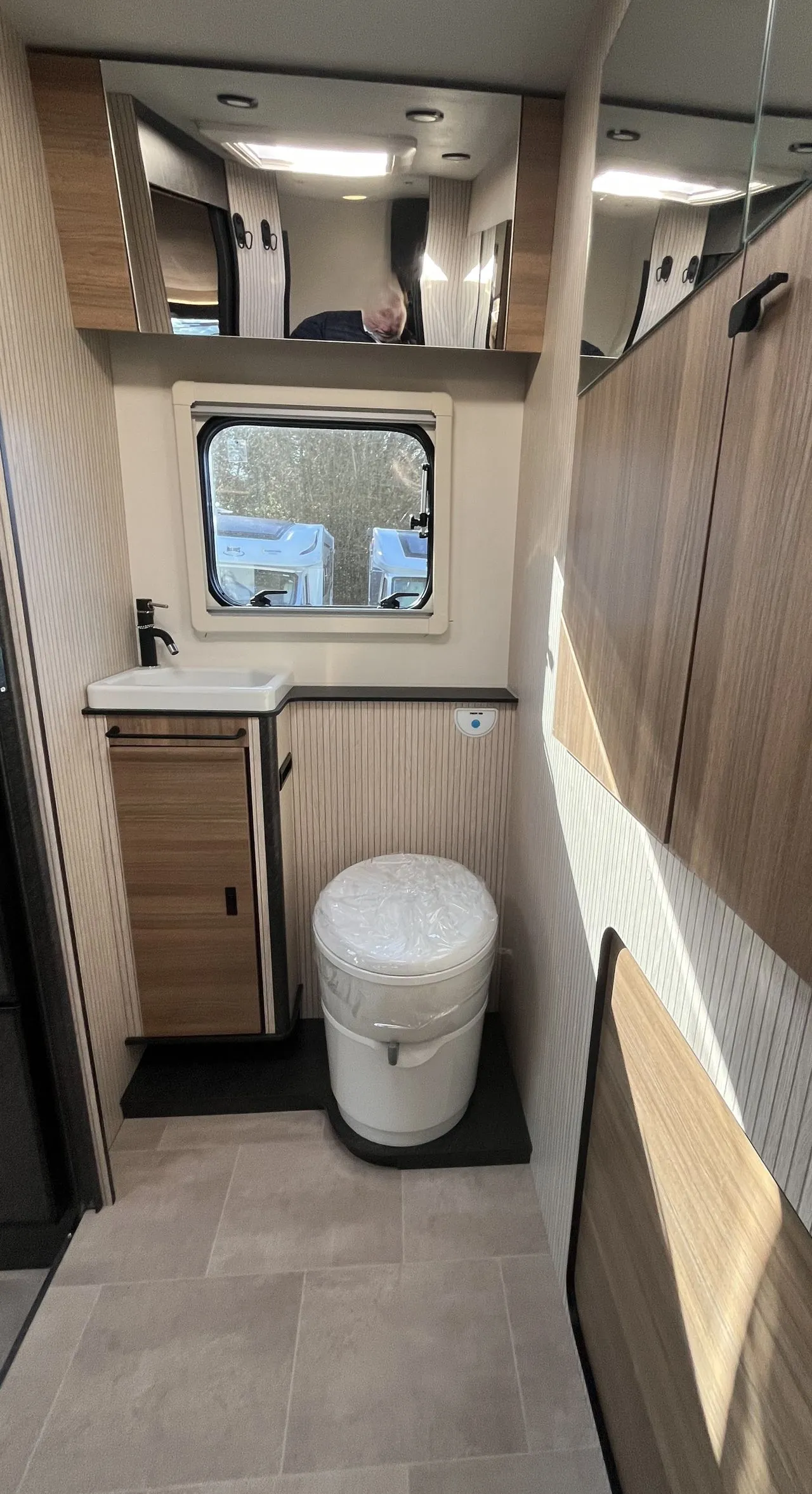 Camping-car - Rimor - SARUS 67 - 2025