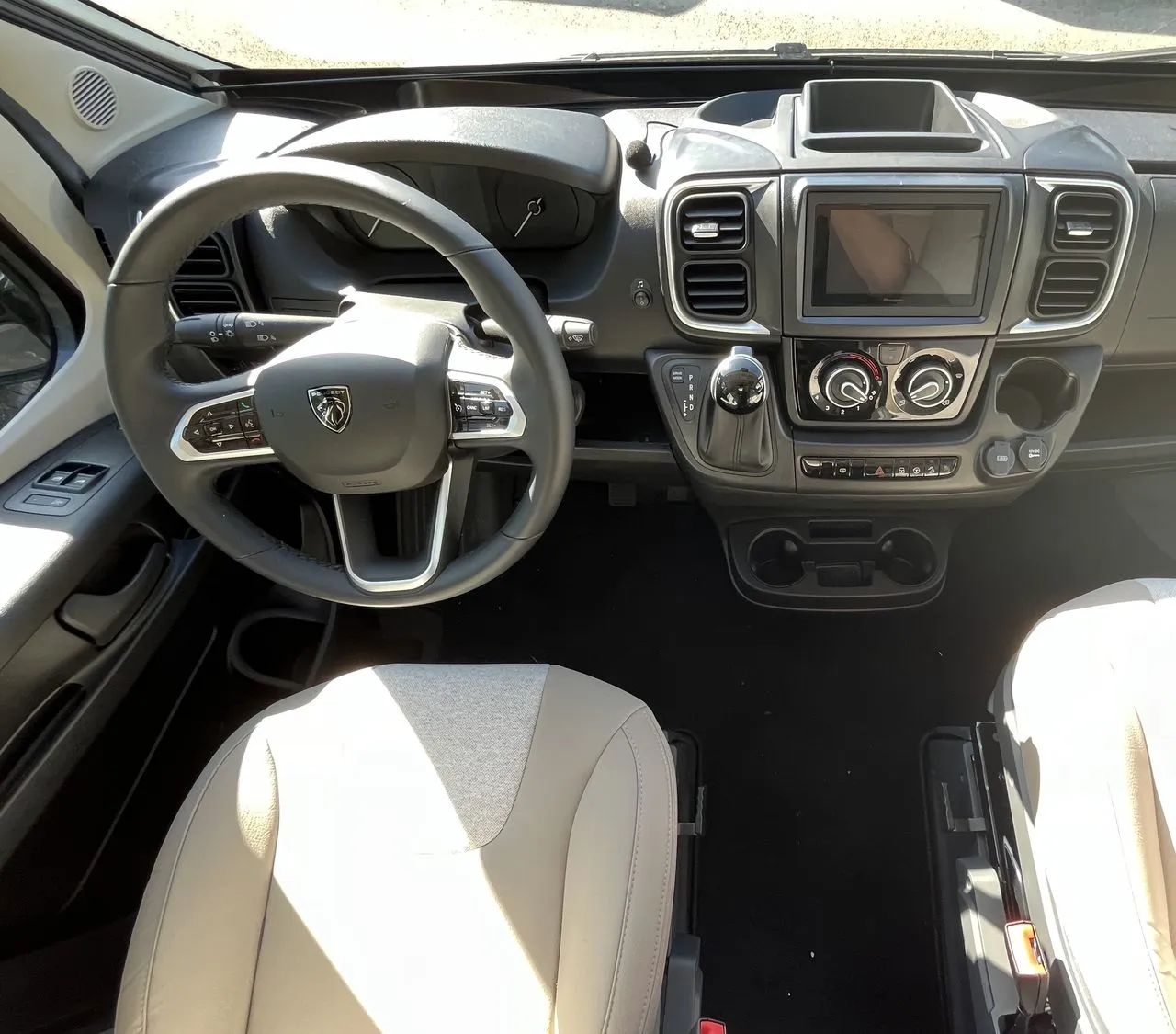 Fourgon aménagé - Rapido - V 68 - 2025