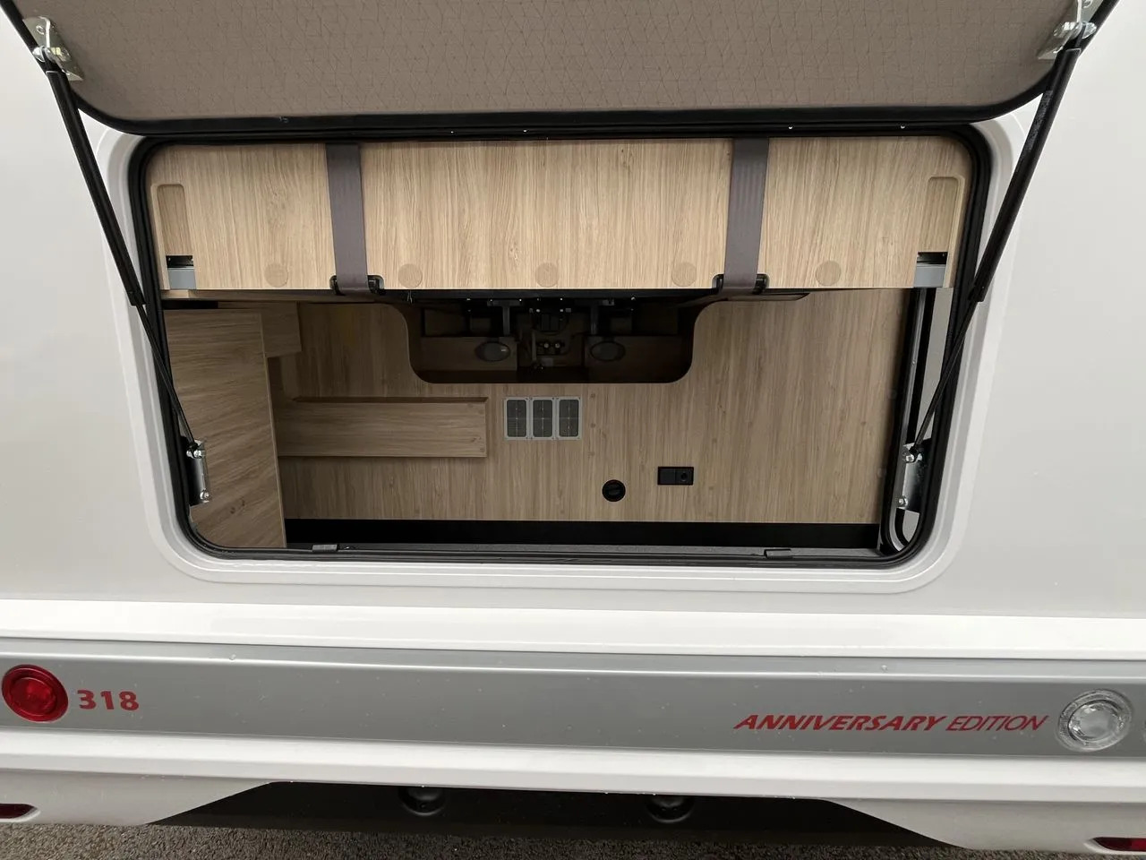 Camping-car - Challenger - 318 Anniversary Edition - Lits central + pavillon - 2025