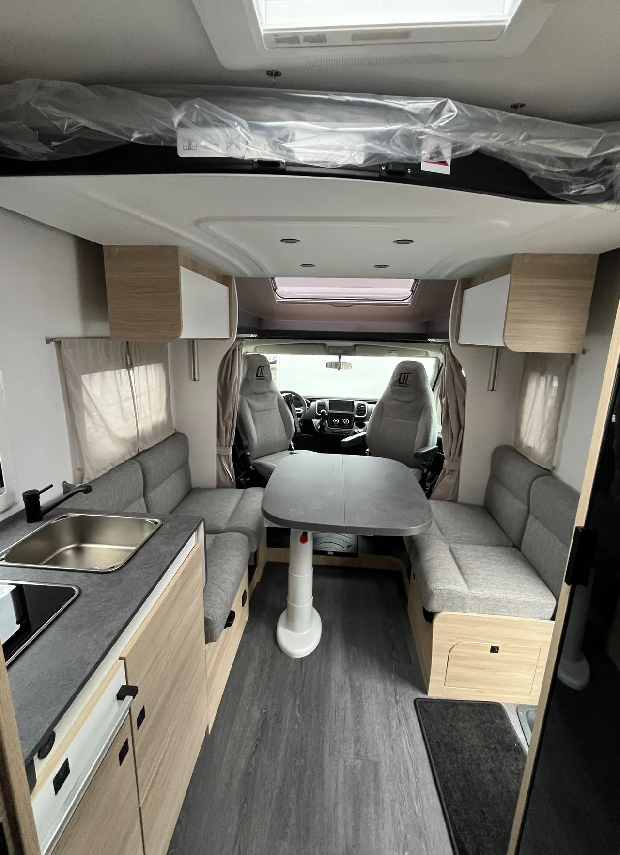 Camping-car - Challenger - 318 Anniversary Edition - Lits central + pavillon - 2025