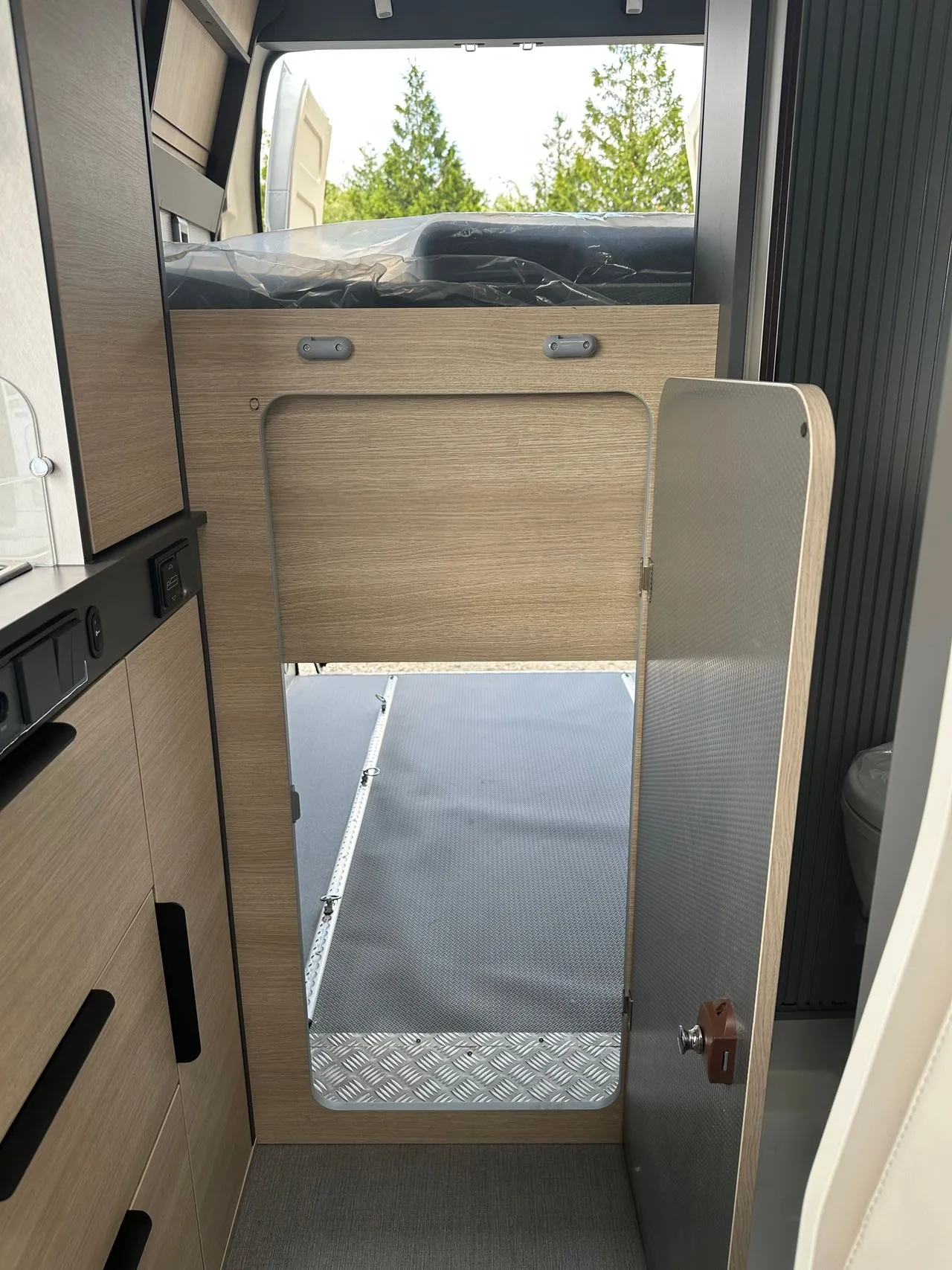 Fourgon aménagé - Dreamer - CAMPER SPORT FUN + - 2025