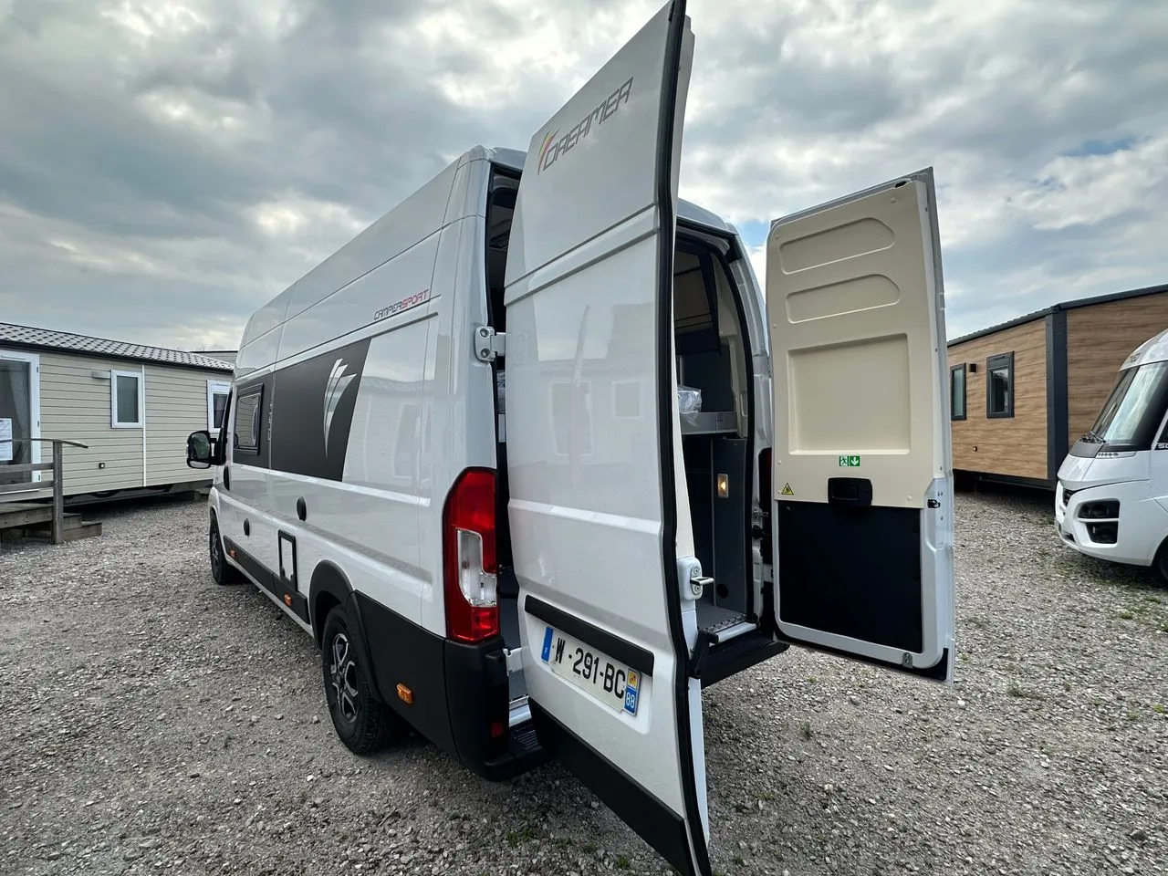 Fourgon aménagé - Dreamer - CAMPER SPORT FUN + - 2025