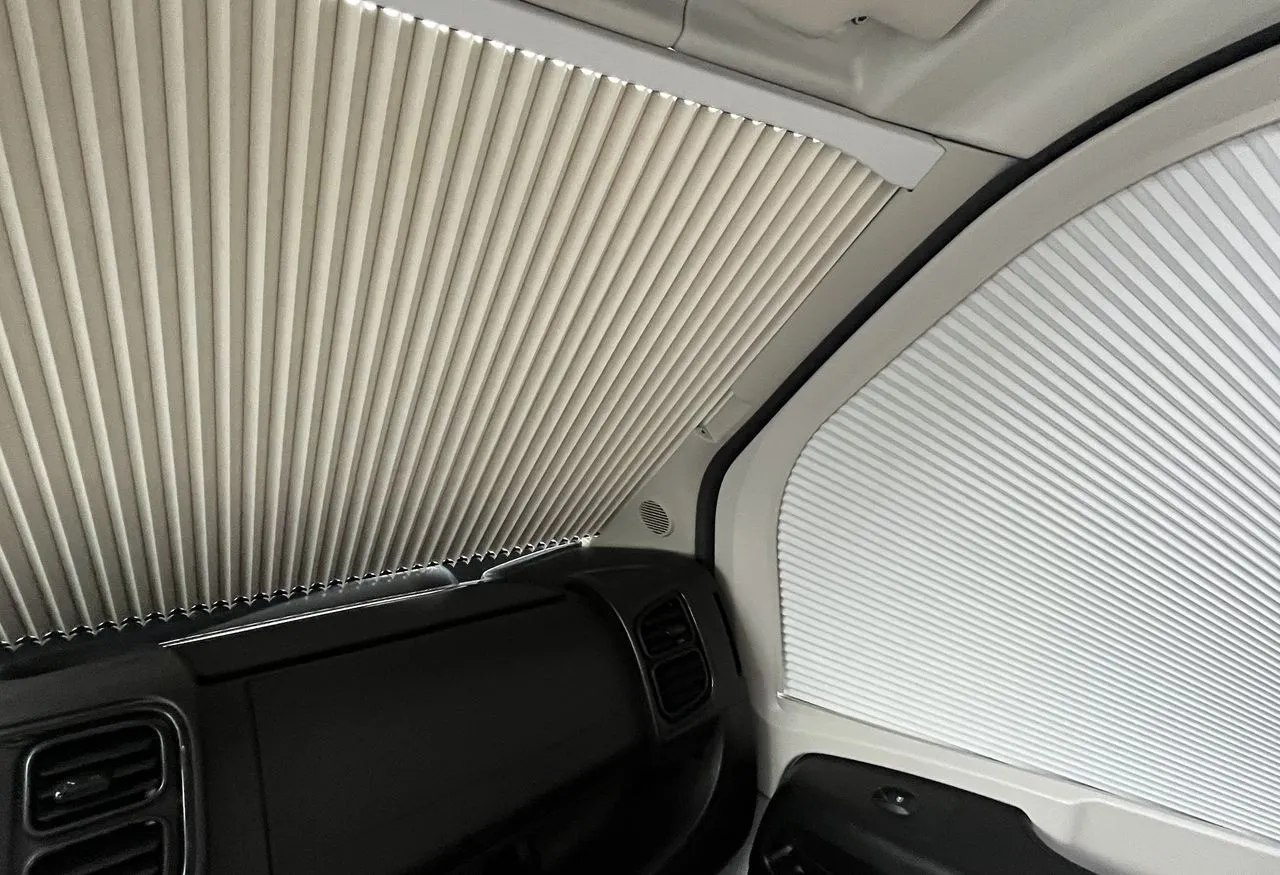 Camping-car - Rapido - 696 F - Profilé lit central et salon face à face - 2025