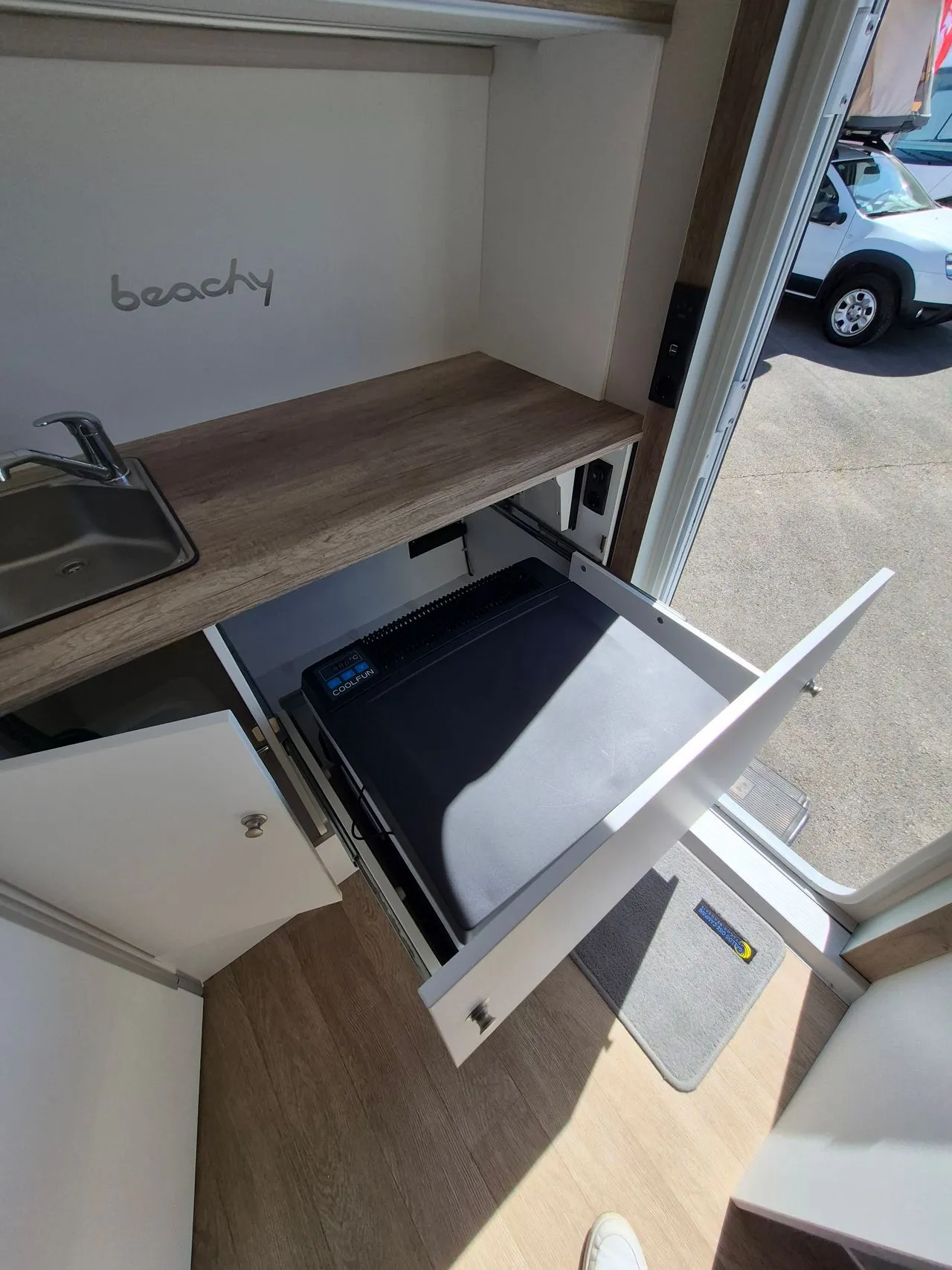 Caravane - Hobby - BEACHY 420 caravane de style néo-rétro et légère - 2023