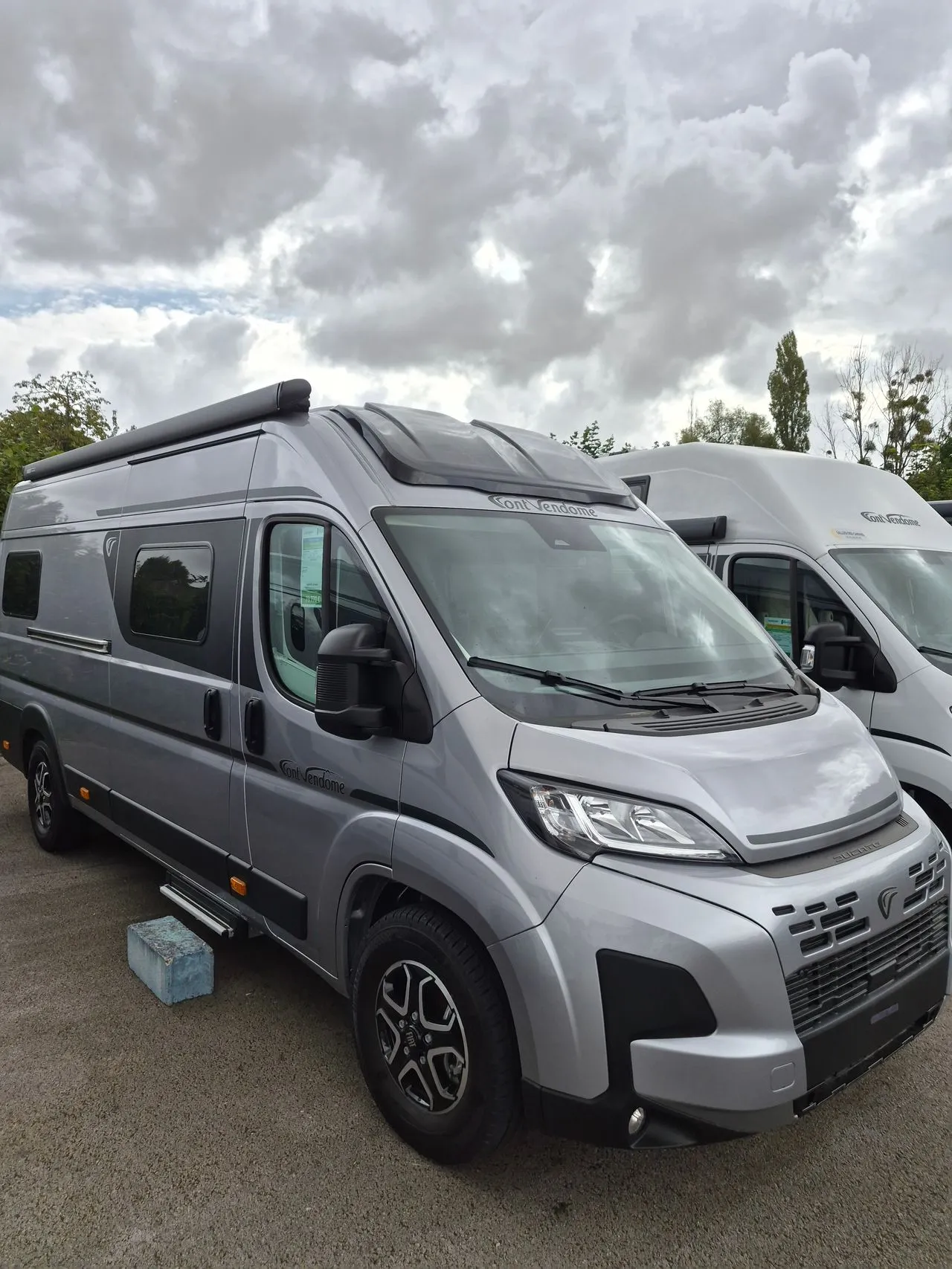 DUOVAN ELEGANCE