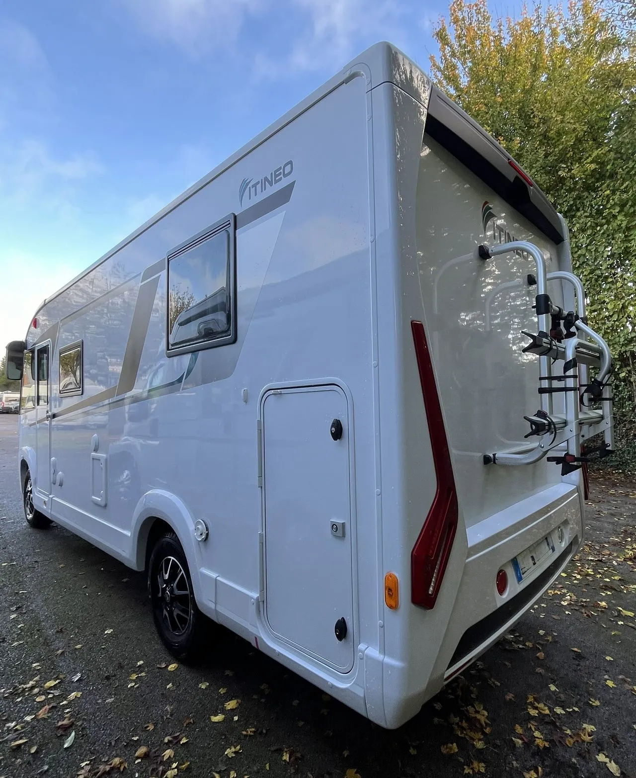 CM660 - Intégral compact lit central