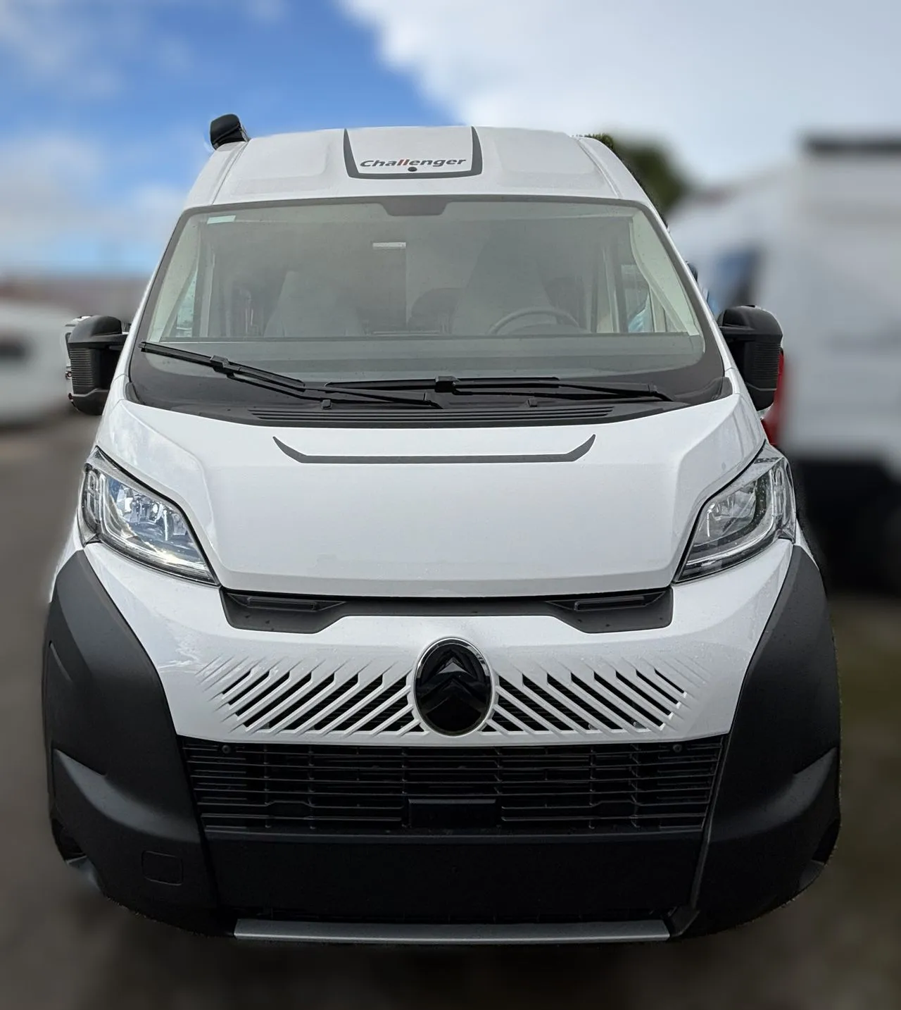 Fourgon aménagé - Challenger - V 114 MAX BREAK EDITION LIGHT - 2026