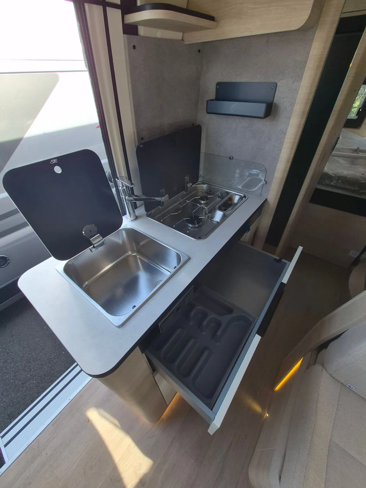 Fourgon aménagé - Rapido - V 65 XL - 2026