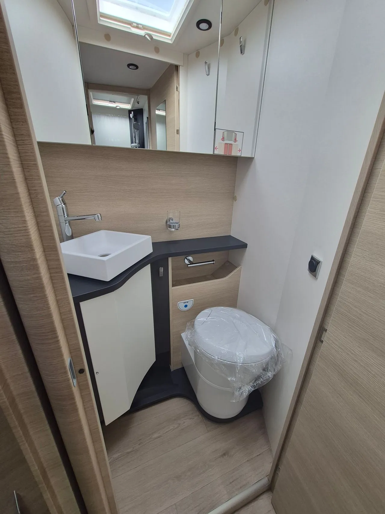 Camping-car - Rapido - 666 F 65 ANS - 2026