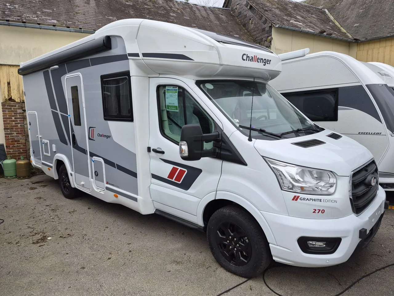 270 GRAPHITE EDITION