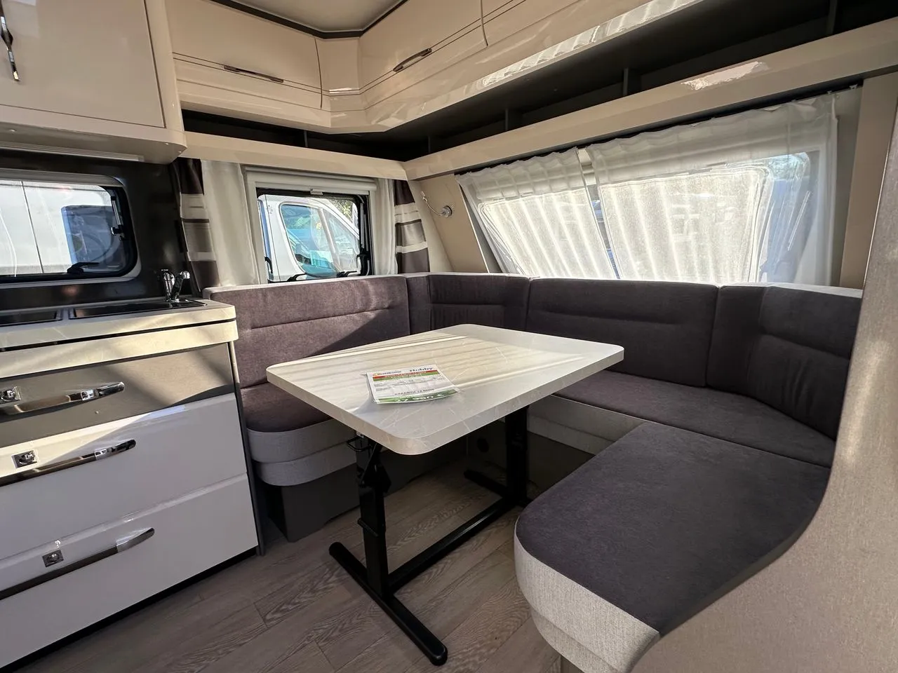 Excellent 540 WFU  4 pers + douche & WC séparés