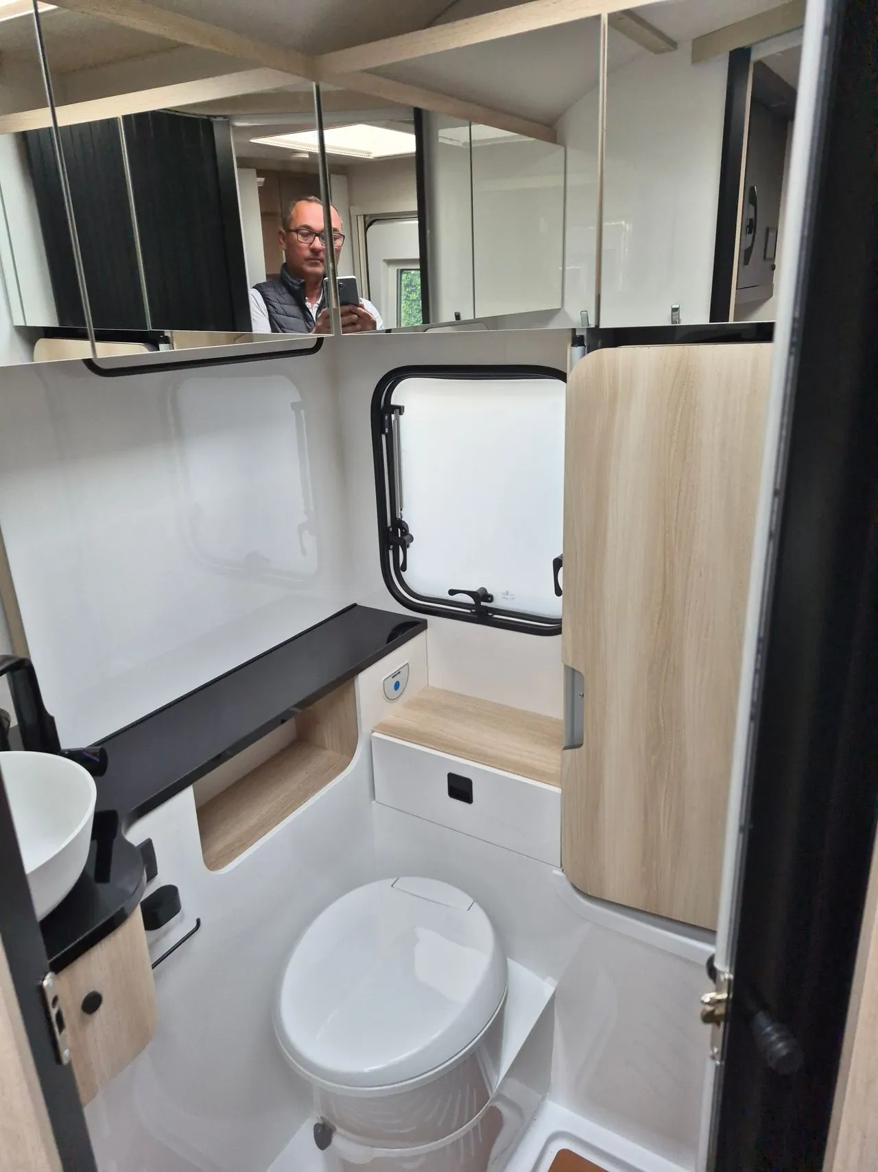 Caravane - Hobby - 460 SFF DE LUXE - 2026