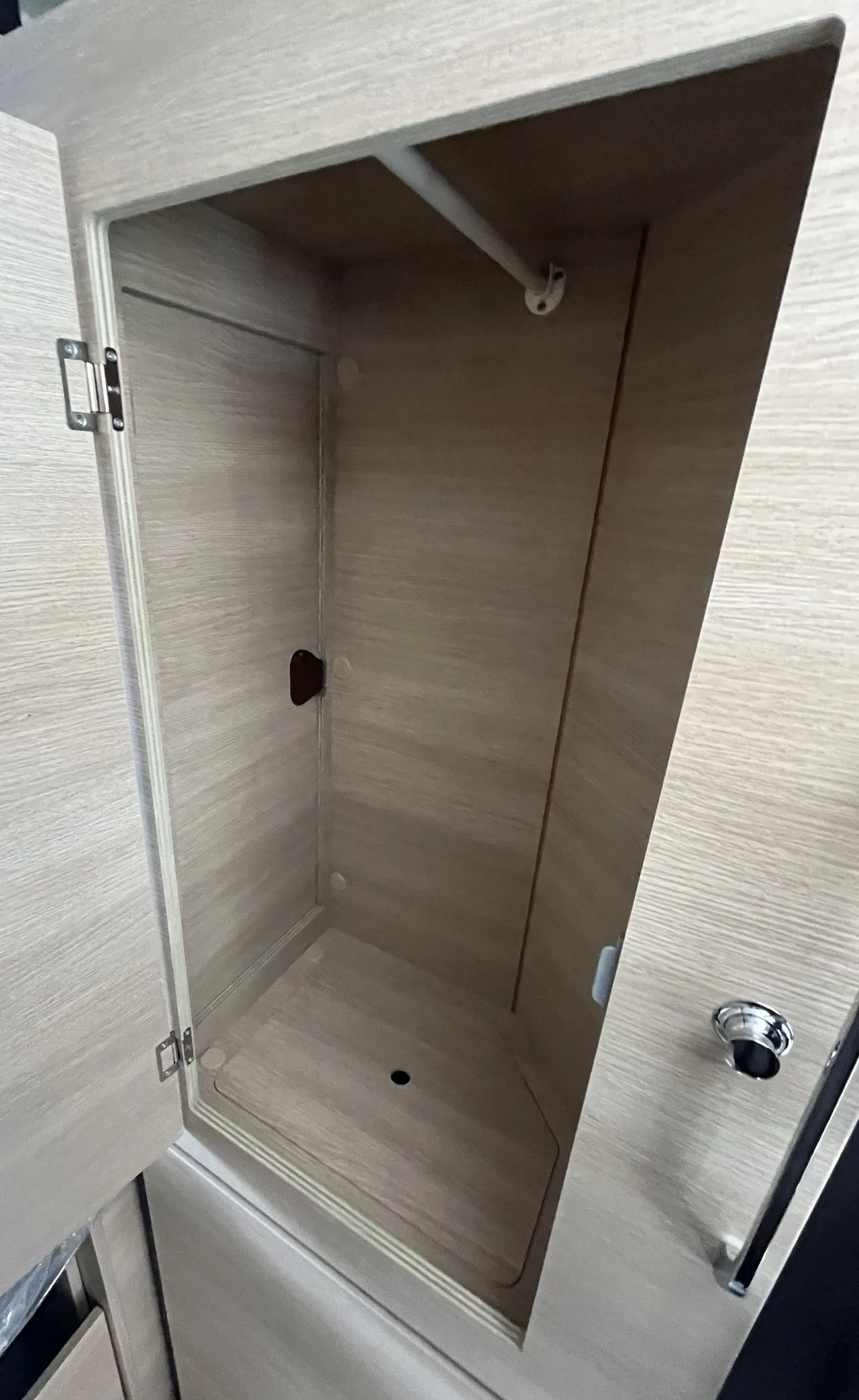 Fourgon aménagé - Dreamer - D55 UP - 4 couchages + douche & WC séparés - 2026