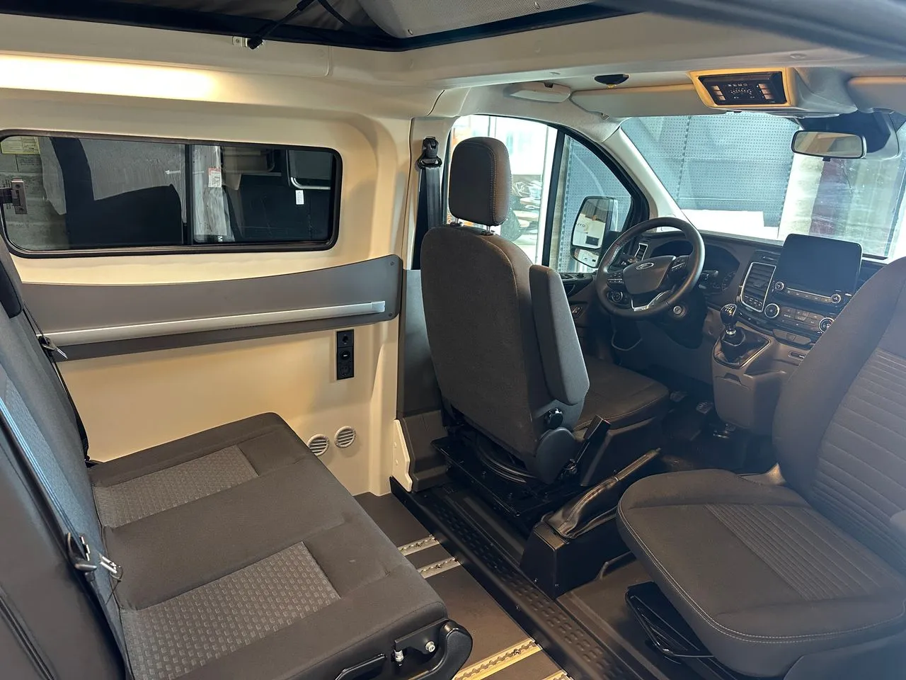 Fourgon aménagé - Font Vendôme - auto camper max - 2024