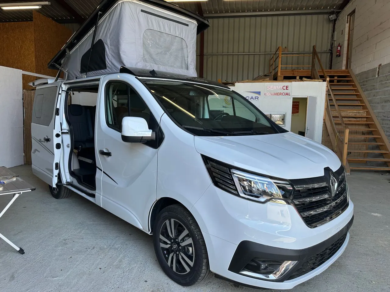 AUTO CAMP