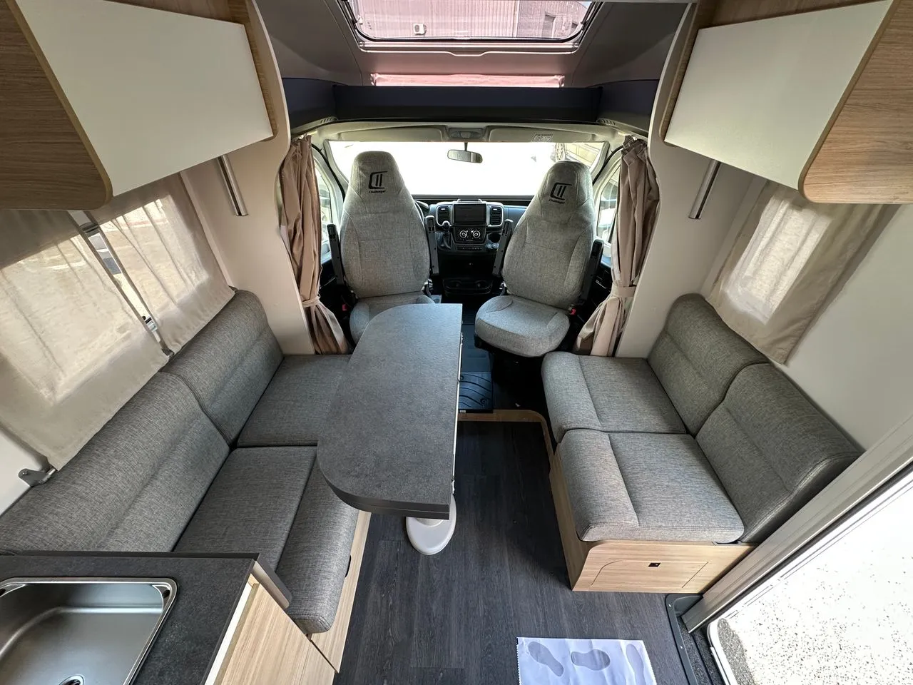 Camping-car - Challenger - 318 anniversary - 2025