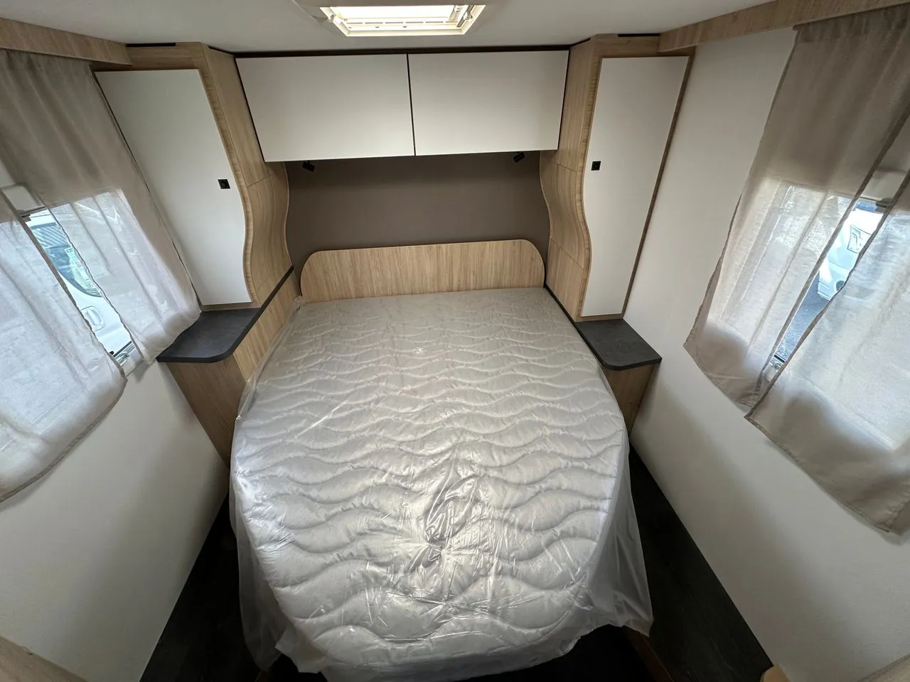 Camping-car - Challenger - 318 anniversary - 2025