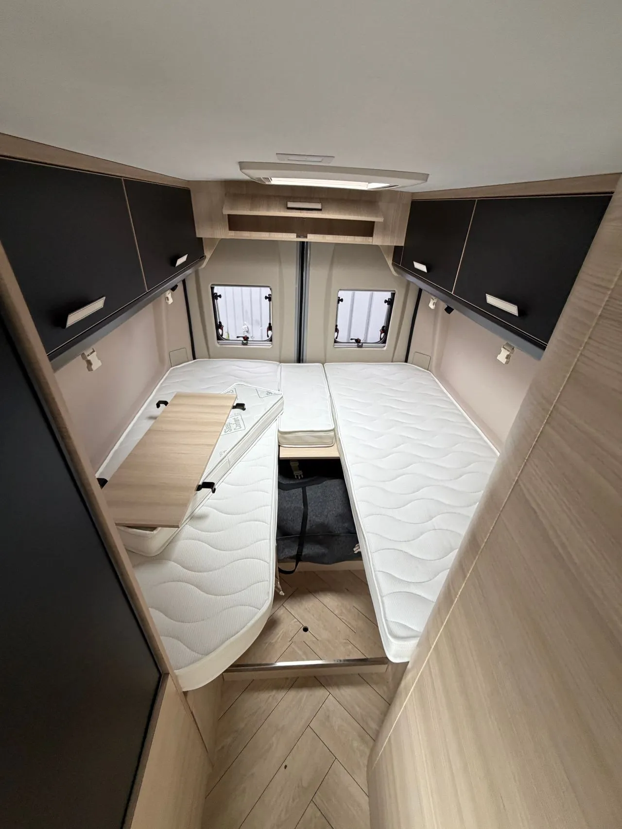 Fourgon aménagé - Challenger - V217 - 2026