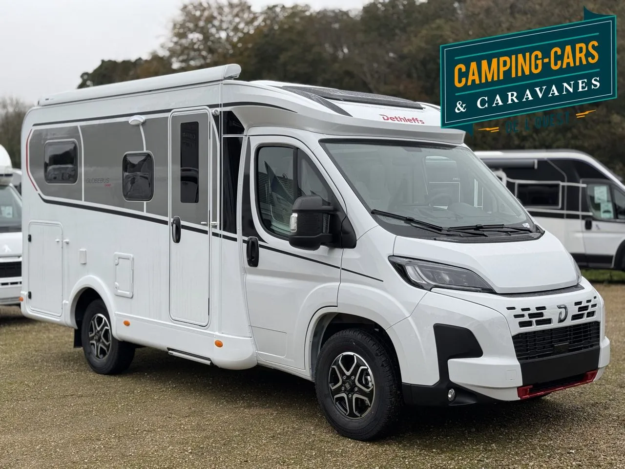 GLOBEBUS CAMP T1