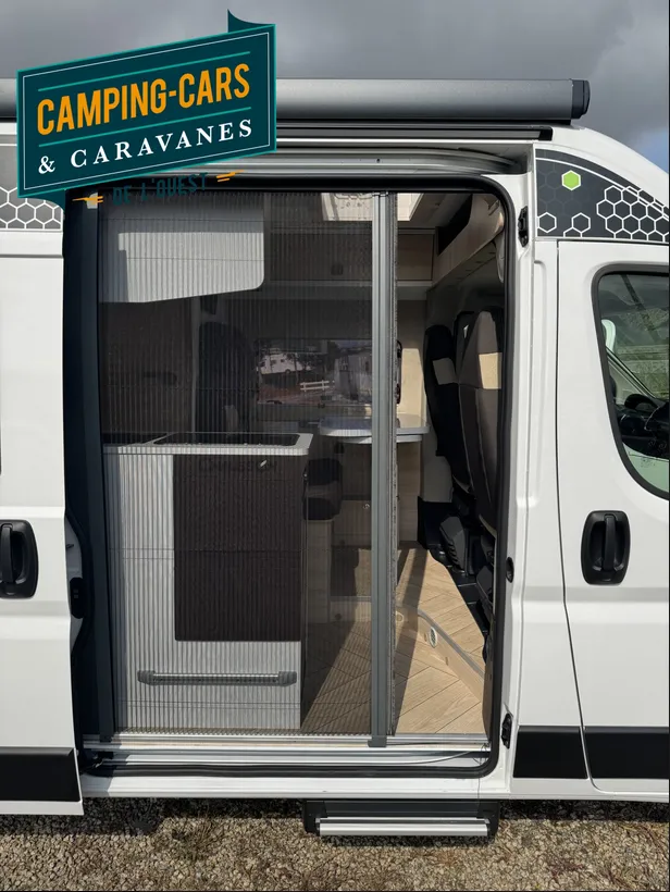 Fourgon aménagé - Chausson - V594M FIRST LINE - 2025