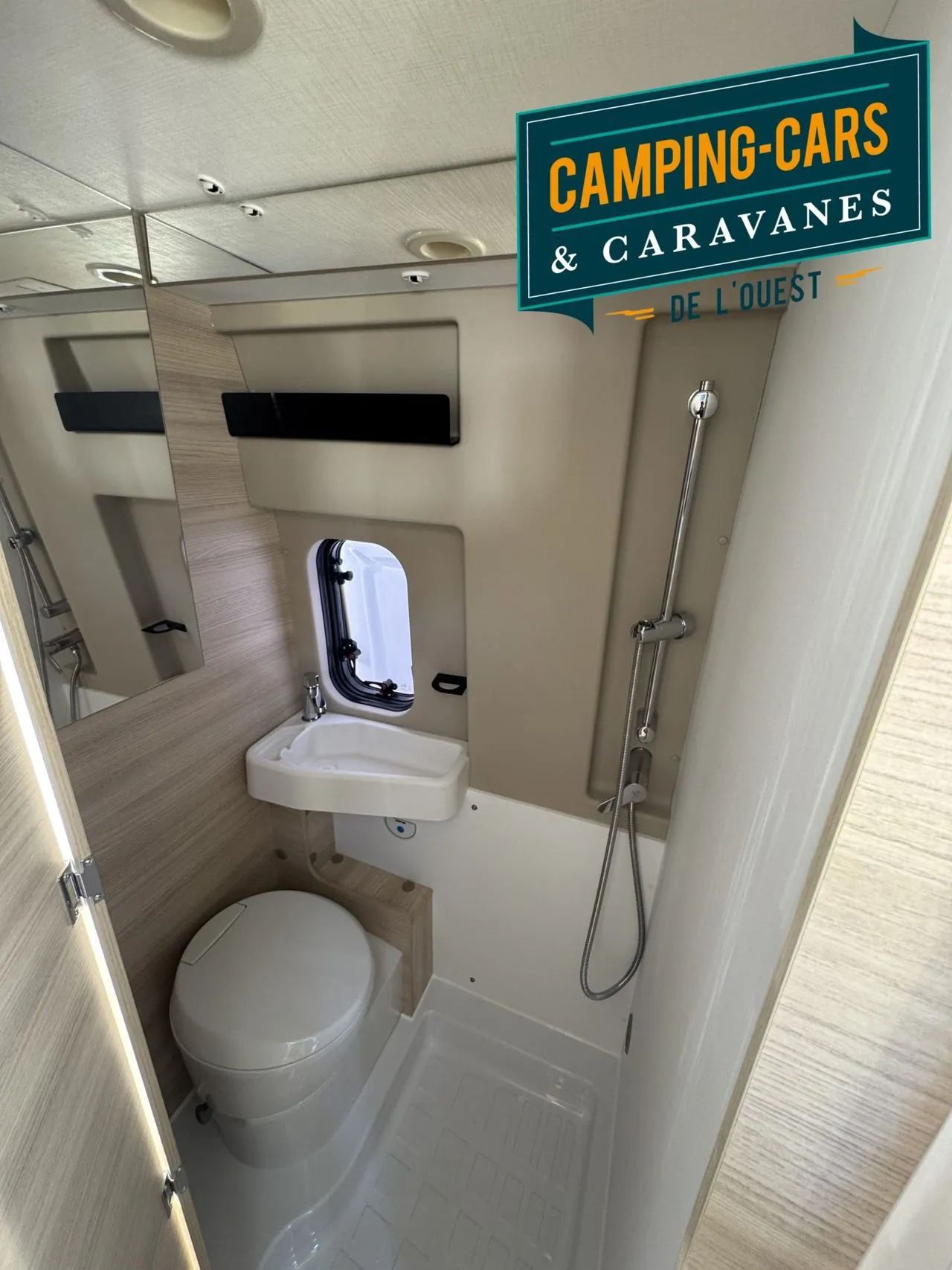 Fourgon aménagé - Chausson - V594 FIRST LINE LIGHT - 2026