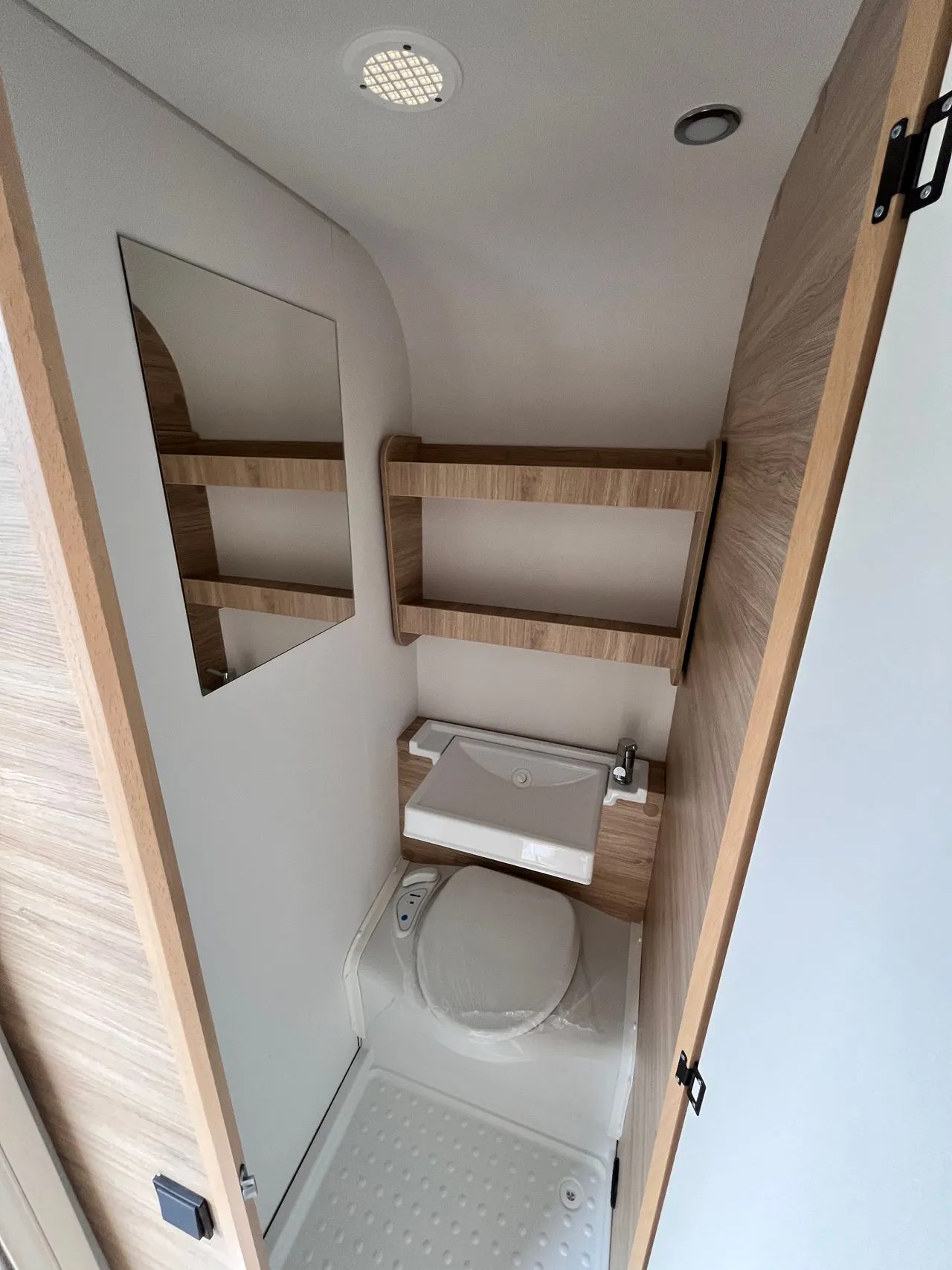 Caravane - Sterckeman - Easy 472 LJ - 2025