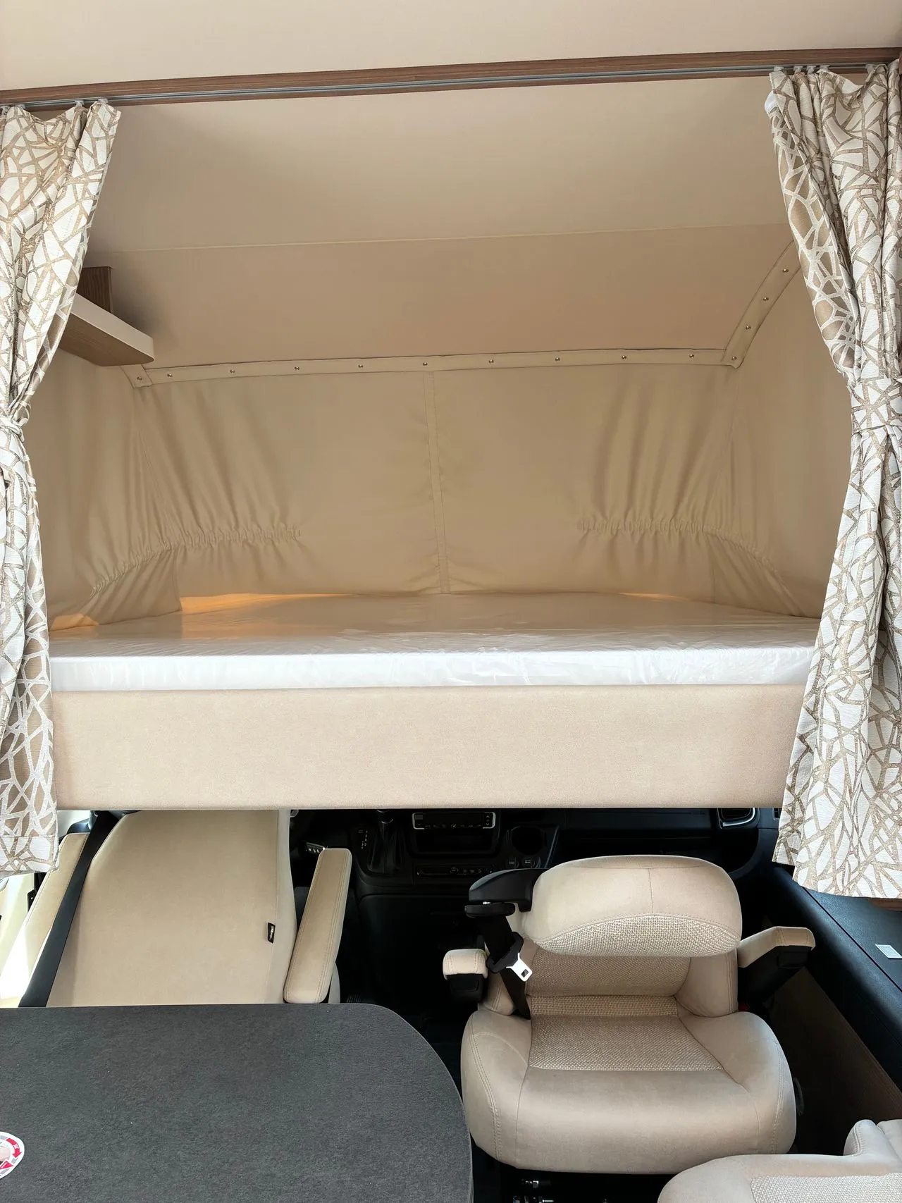 Camping-car - Carthago - C Compactline I 138 DB - 2025