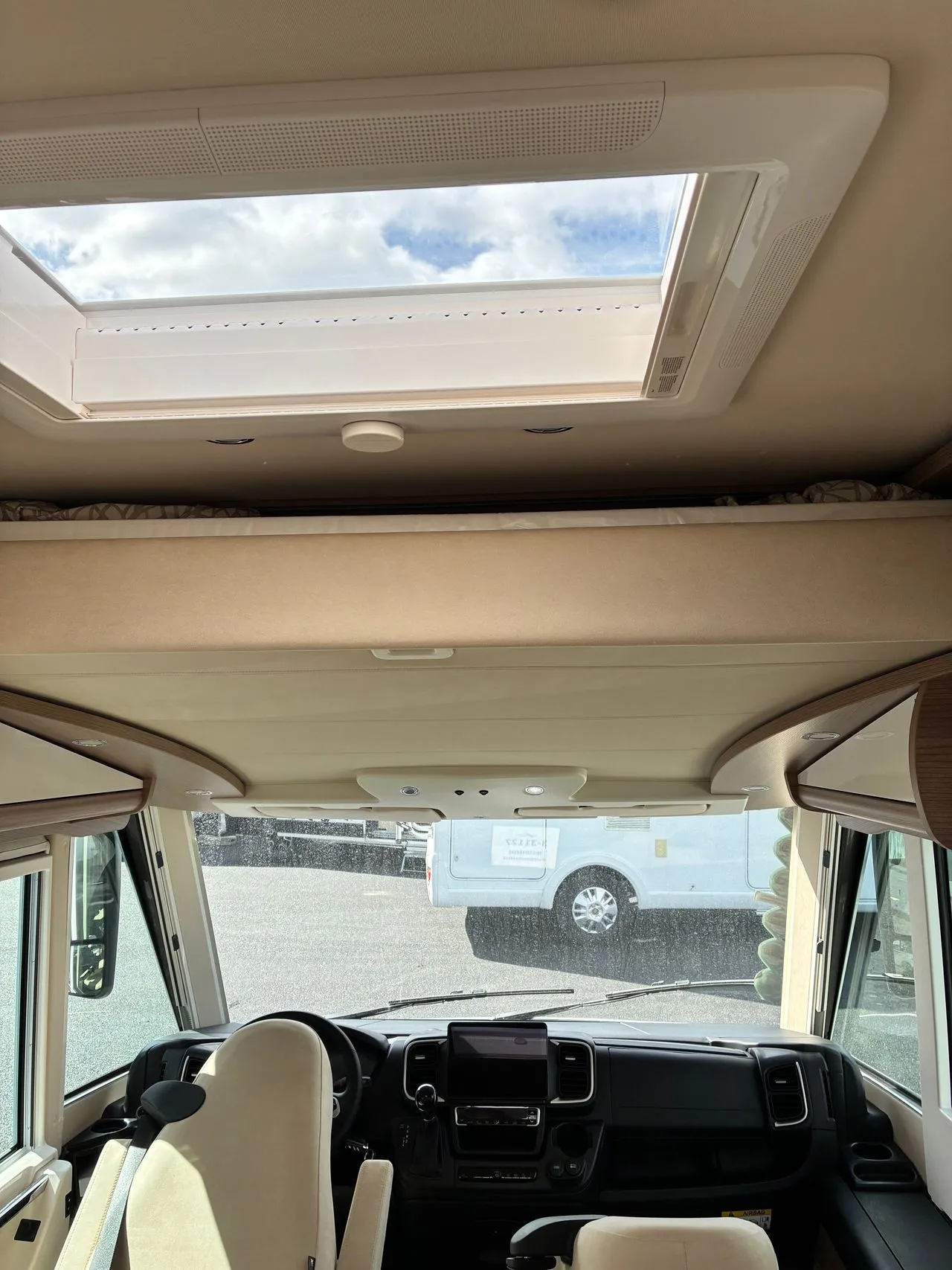 Camping-car - Carthago - C Compactline I 138 DB - 2025