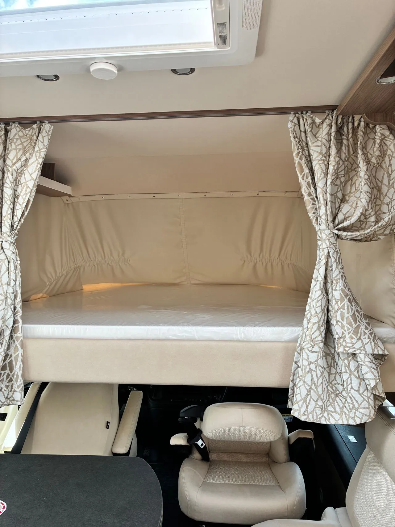 Camping-car - Carthago - C Compactline I 138 DB - 2025