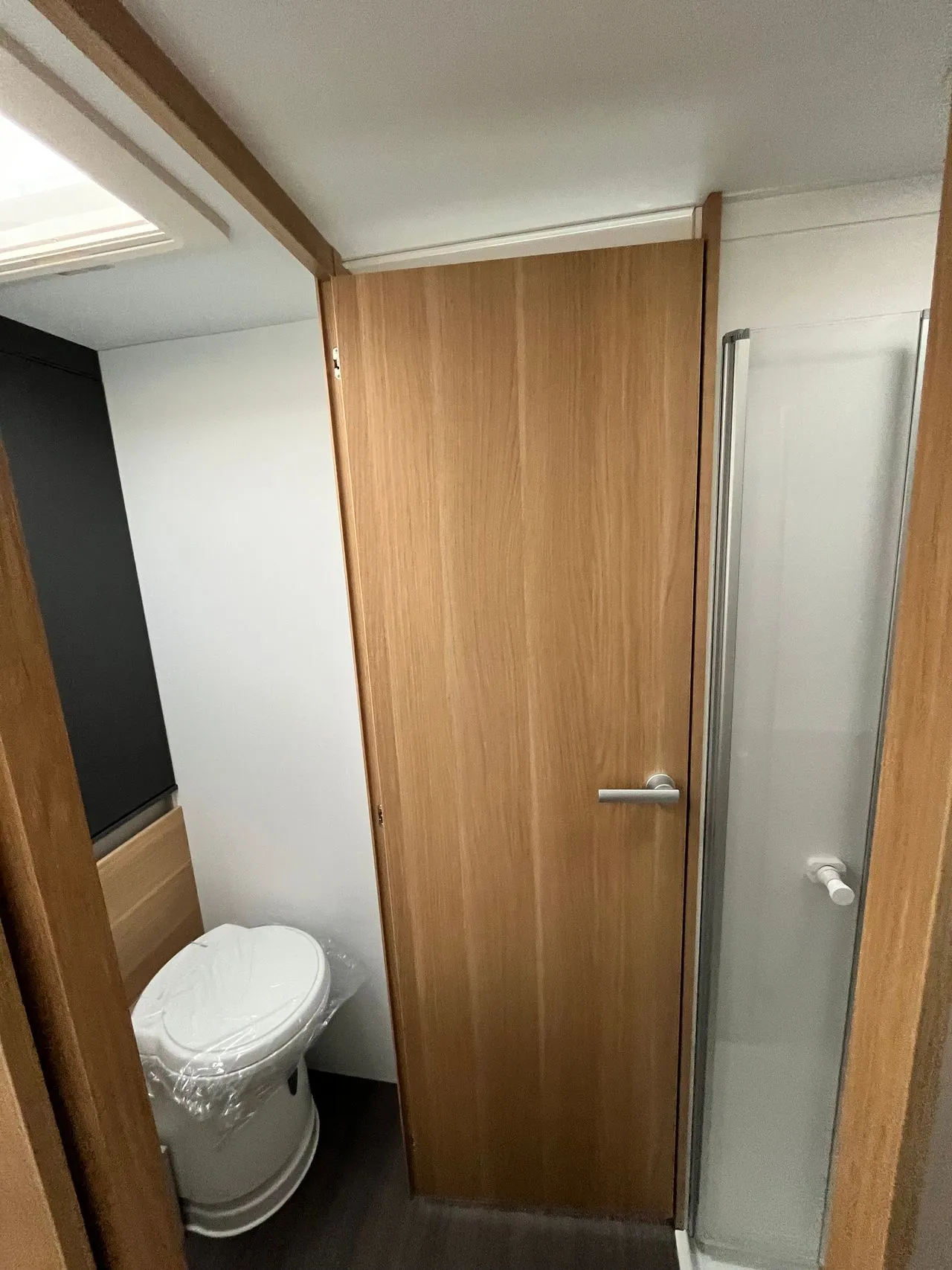 Camping-car - Adria - Matrix Plus 670 DC - 2025