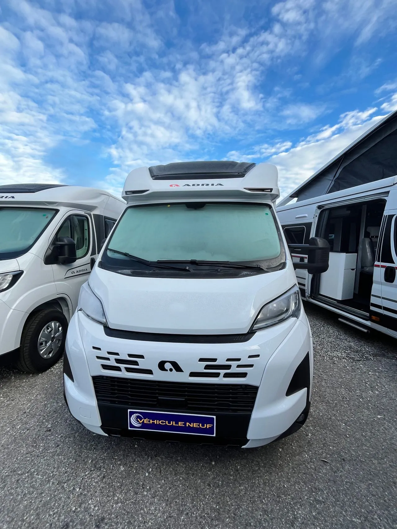 Camping-car - Adria - Matrix Plus 670 DC - 2025