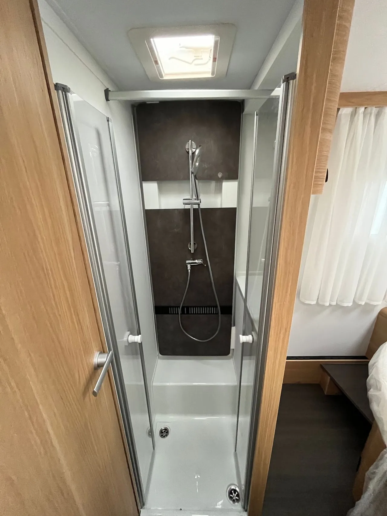 Camping-car - Adria - Matrix Plus 670 DC - 2025