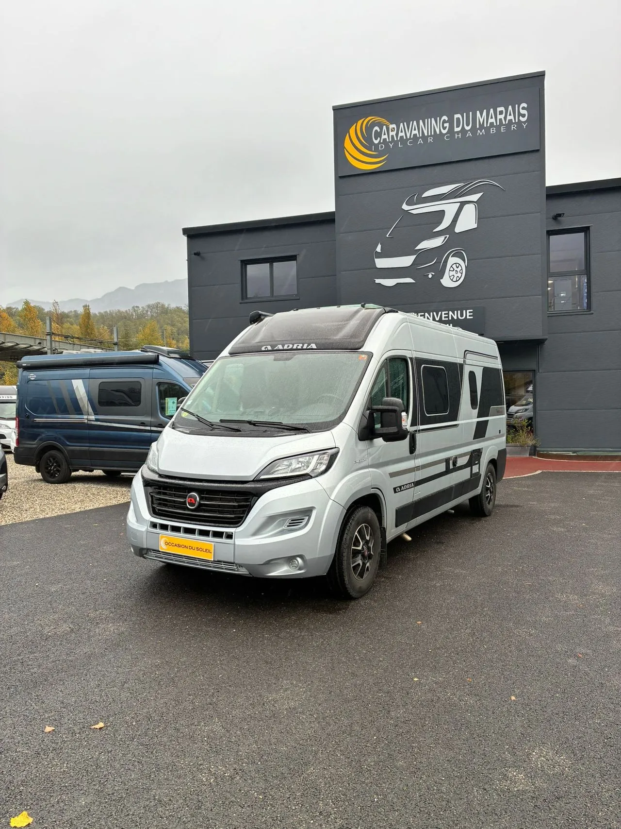 Twin 600 SPB Supreme