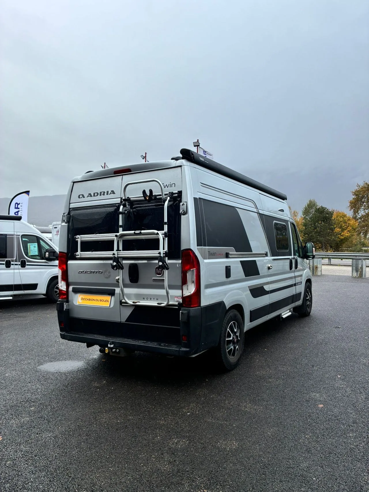 Twin 600 SPB Supreme