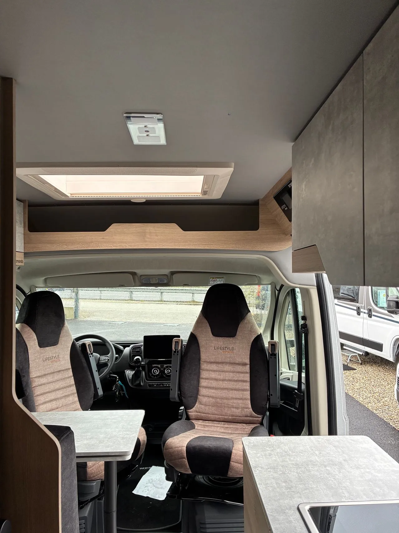 Fourgon aménagé - Robeta - Lifestyle 636 - 2026