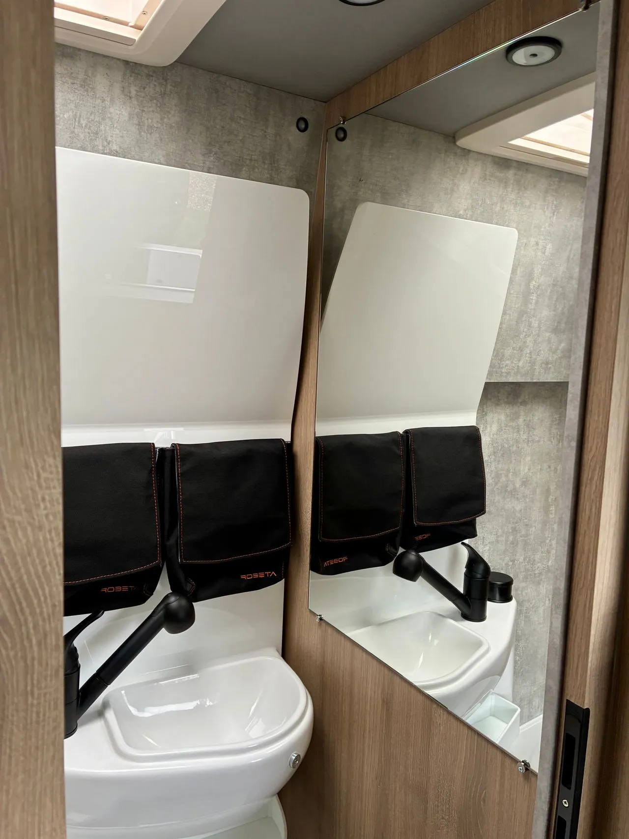 Fourgon aménagé - Robeta - Lifestyle 636 - 2026